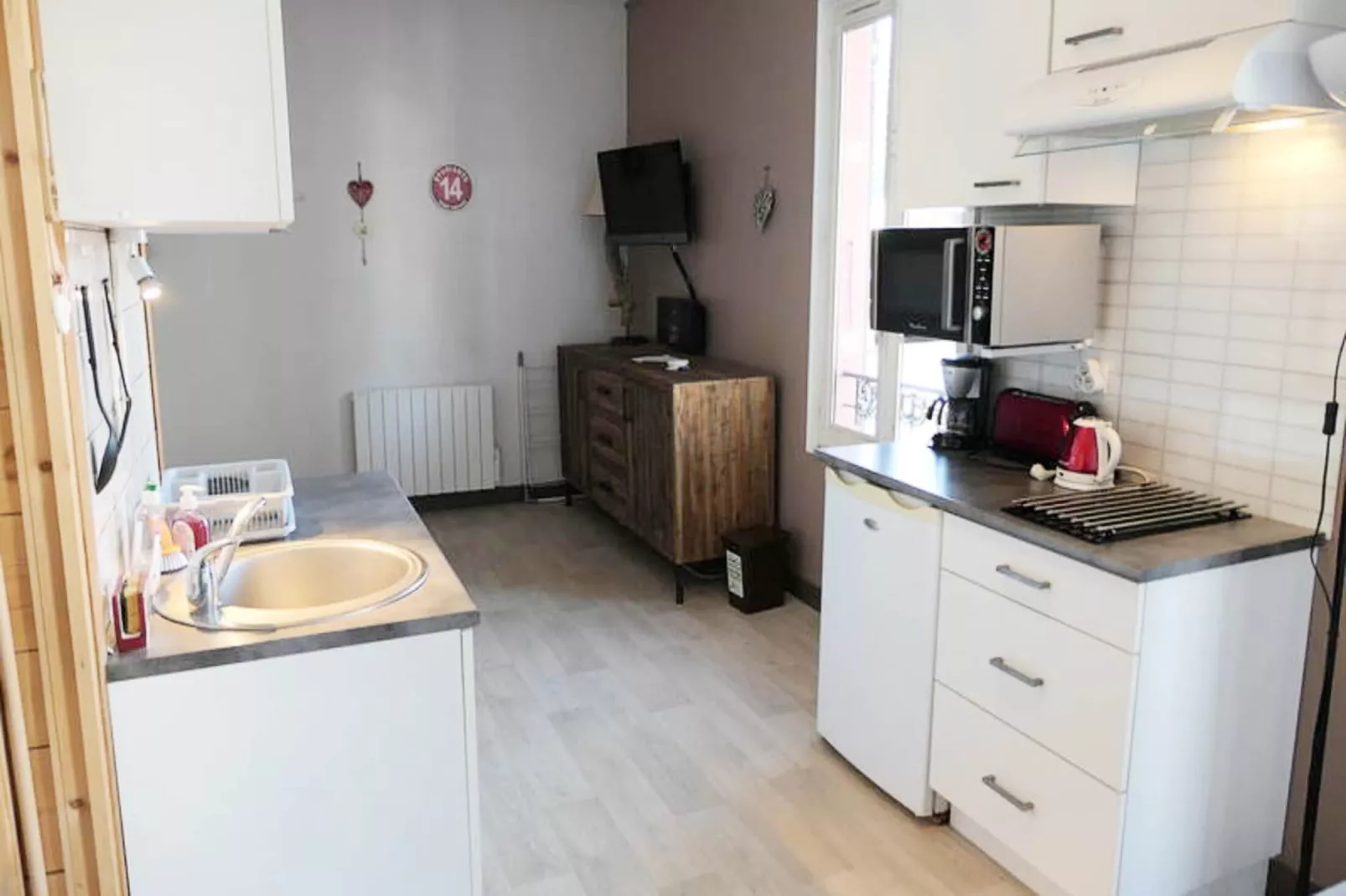 Résidence Les Bruyeres-Exterior in summer