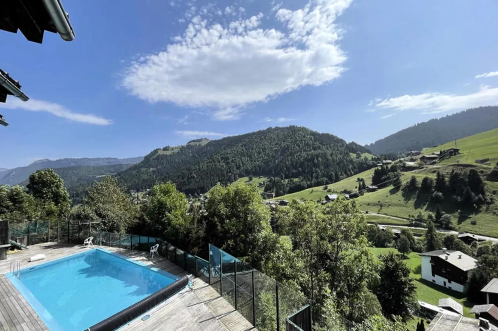 Appartements à La Clusaz - Außenbereich Sommer