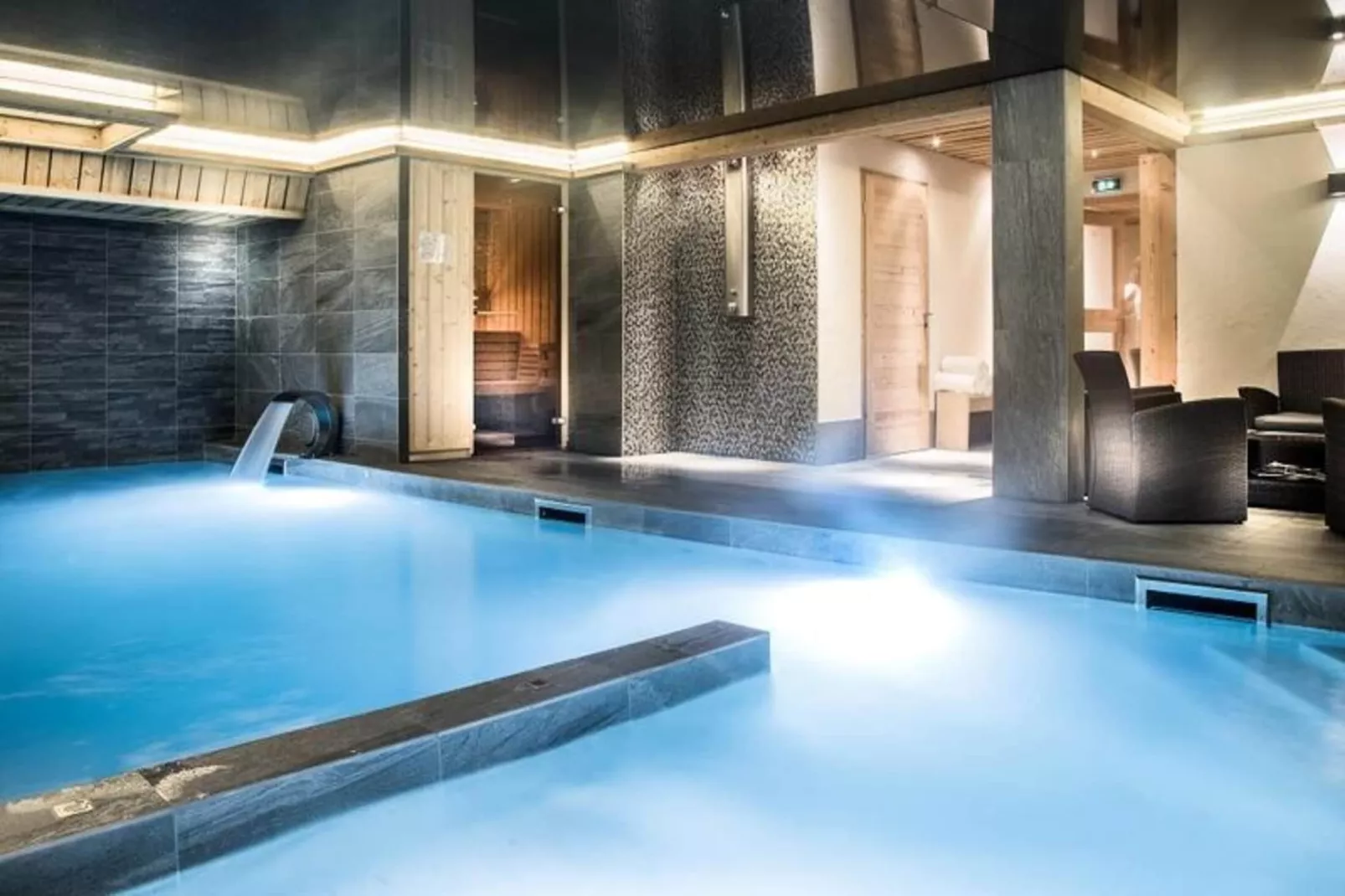 Résidence Les Cimes*****-Piscine