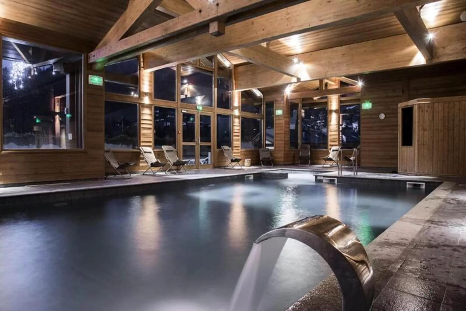 Résidence Les Grandes Alpes****-Swimming pool