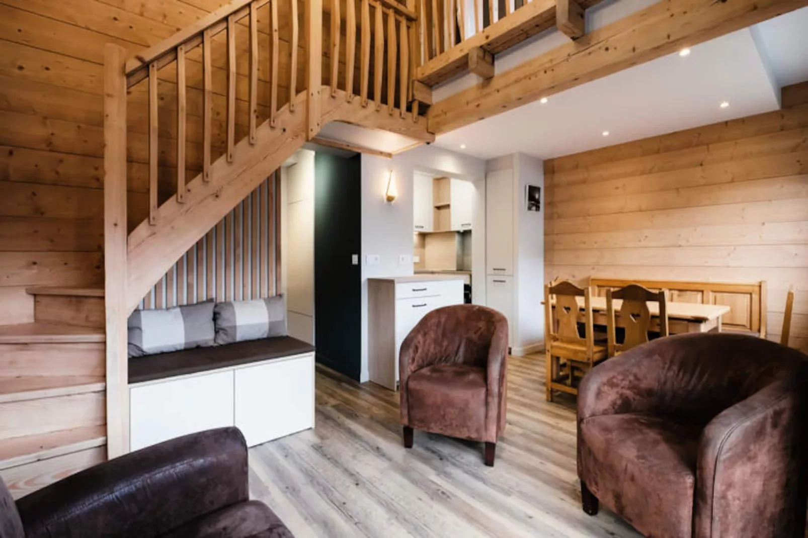 Résidence Girolle-Image-tags.