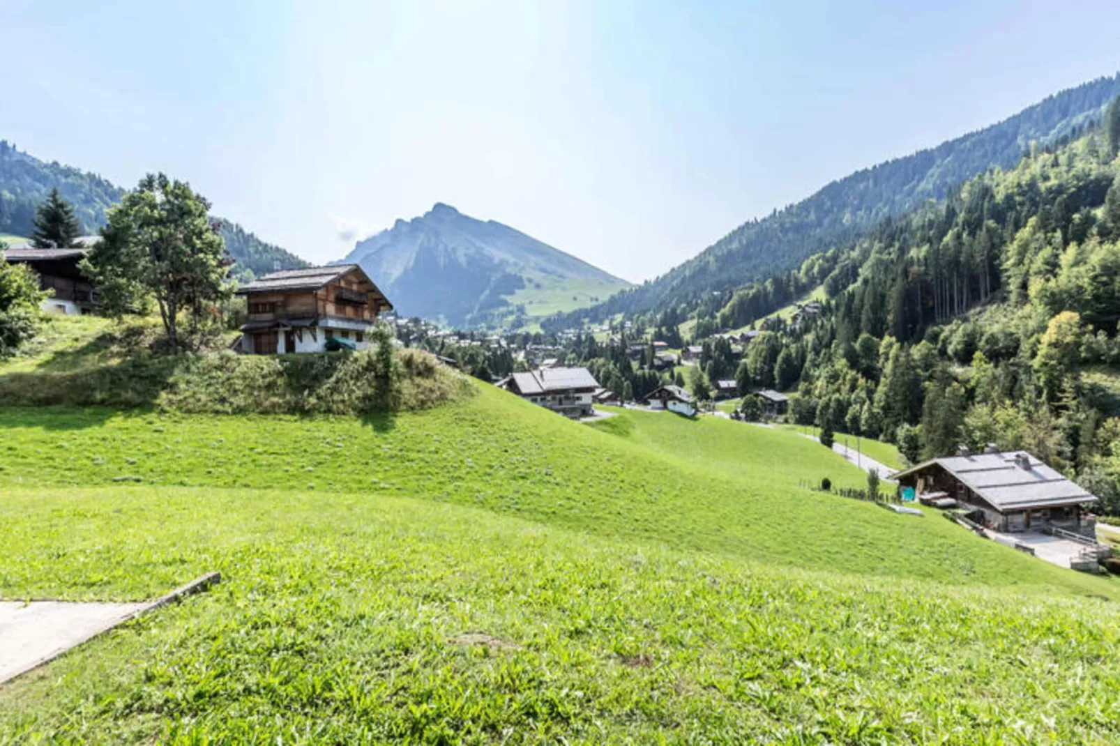 Résidence Noisettes-Exterior in summer