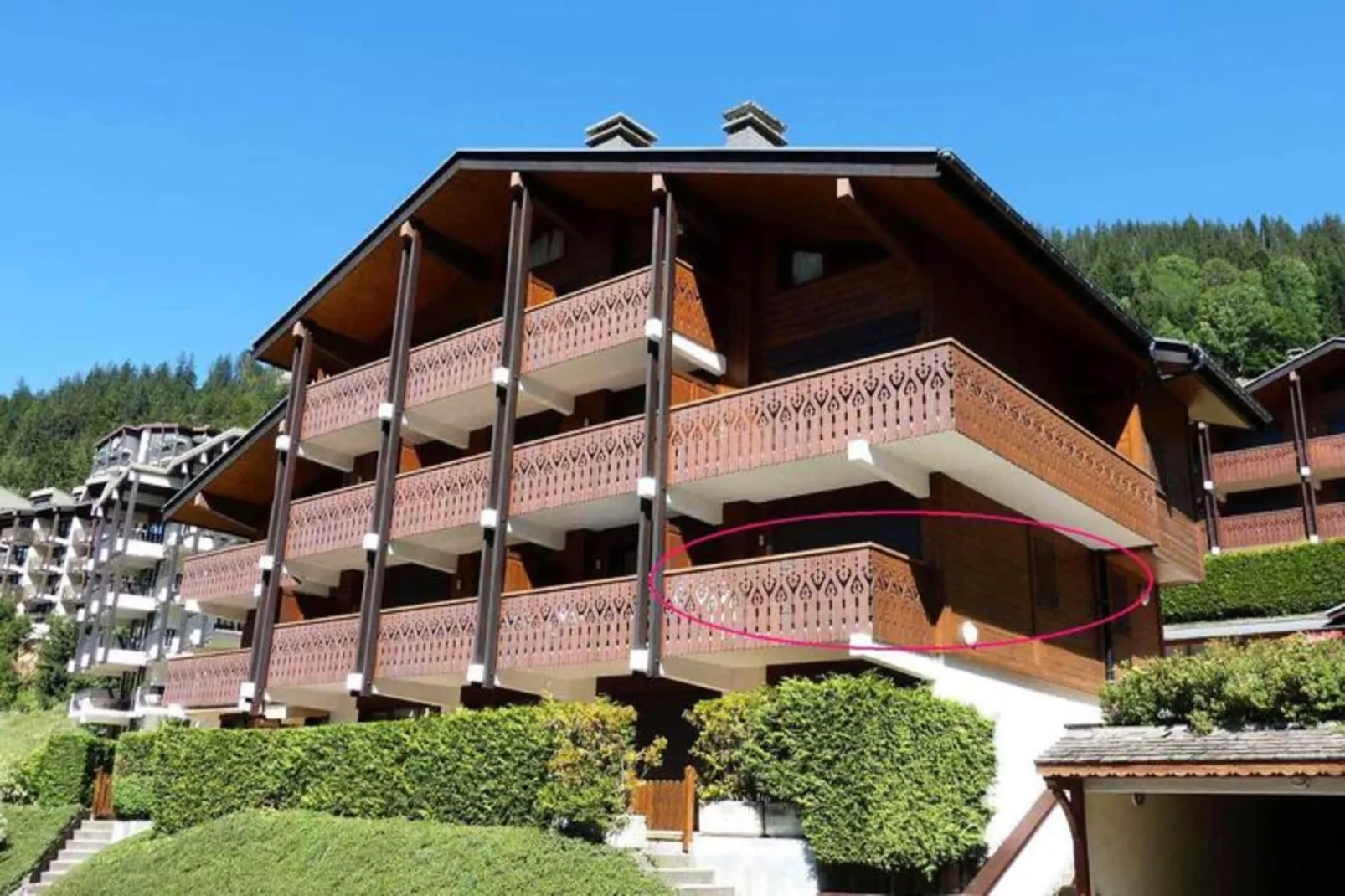 Résidence Domanial A-Außenbereich Sommer