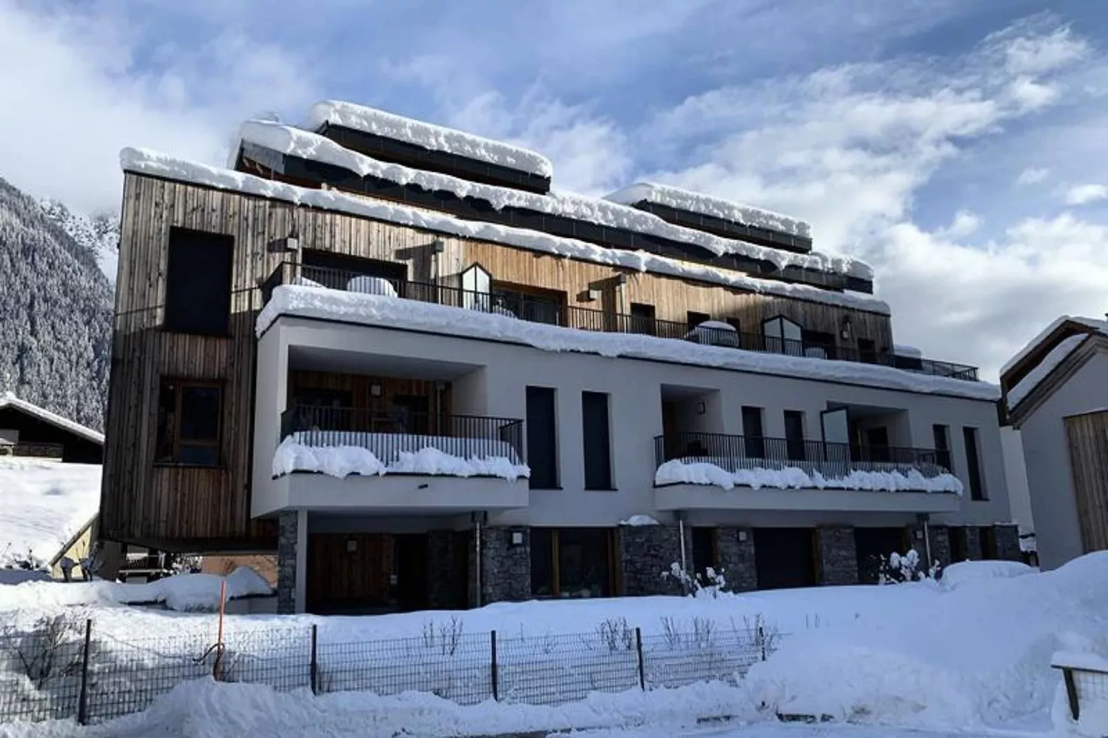 Résidence Androsace Du Lyret-Exterior in winter