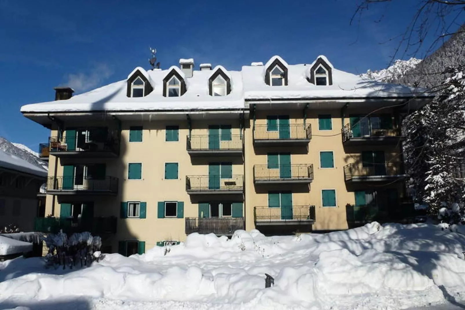 Résidence Androsace-Exterior in winter