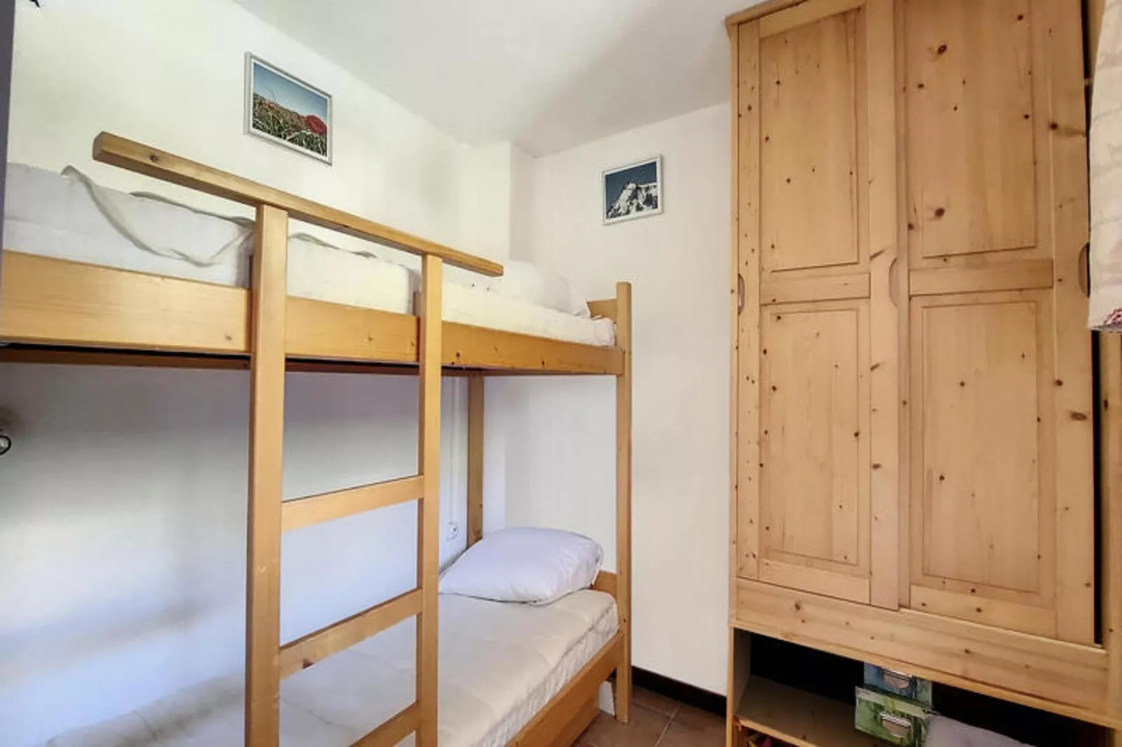 Appartements à Montriond-Bedroom
