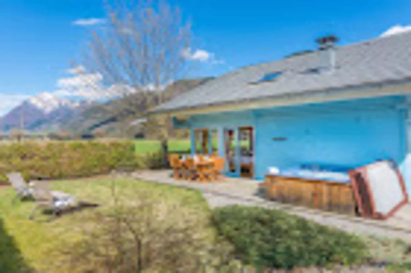 Résidence Odalys Le Buet**-Exterior in summer