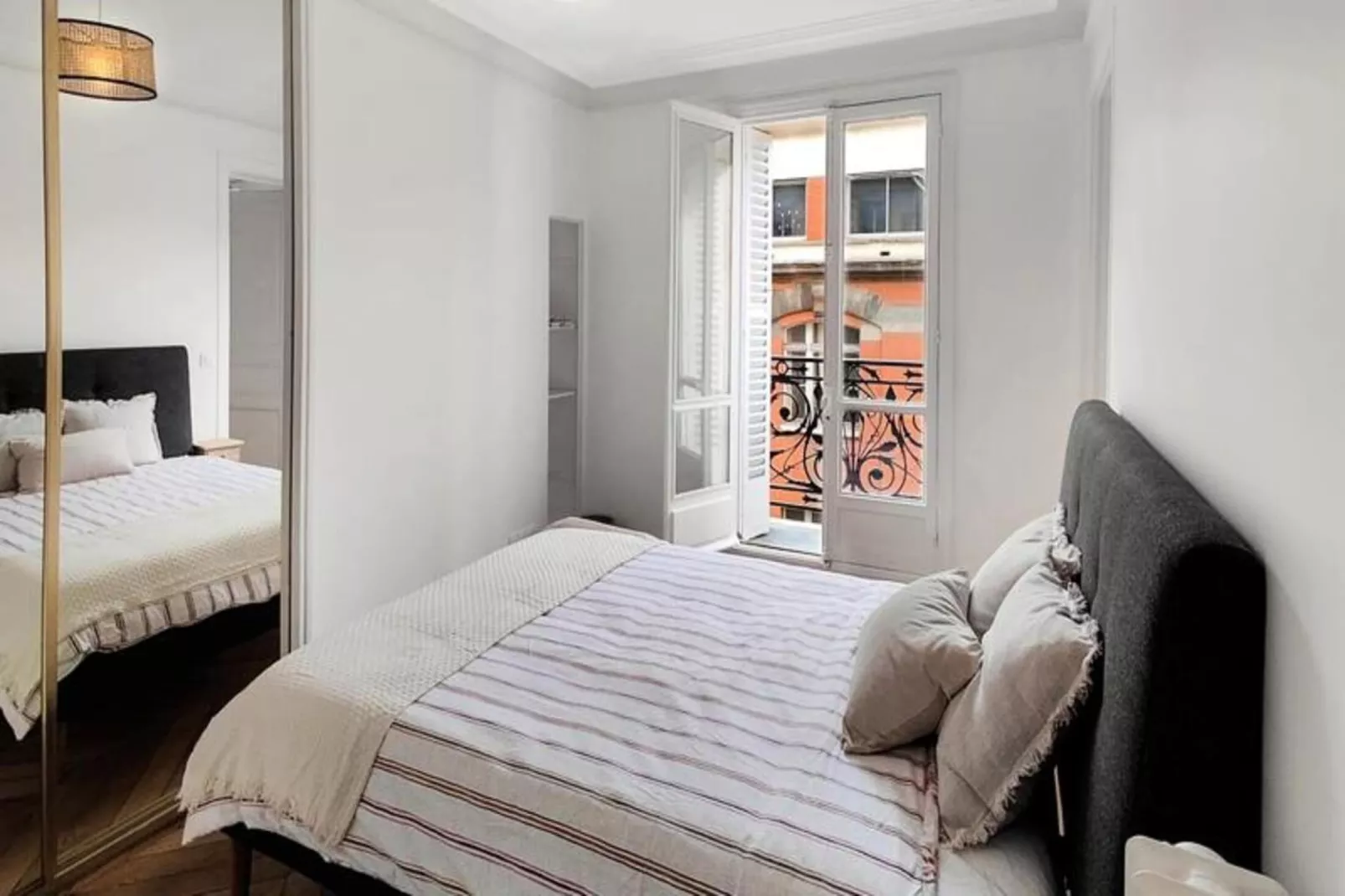 Appartement Refait &agrave; Neuf Dans Le Quartier Latin Paris 5e-Außenbereich Sommer