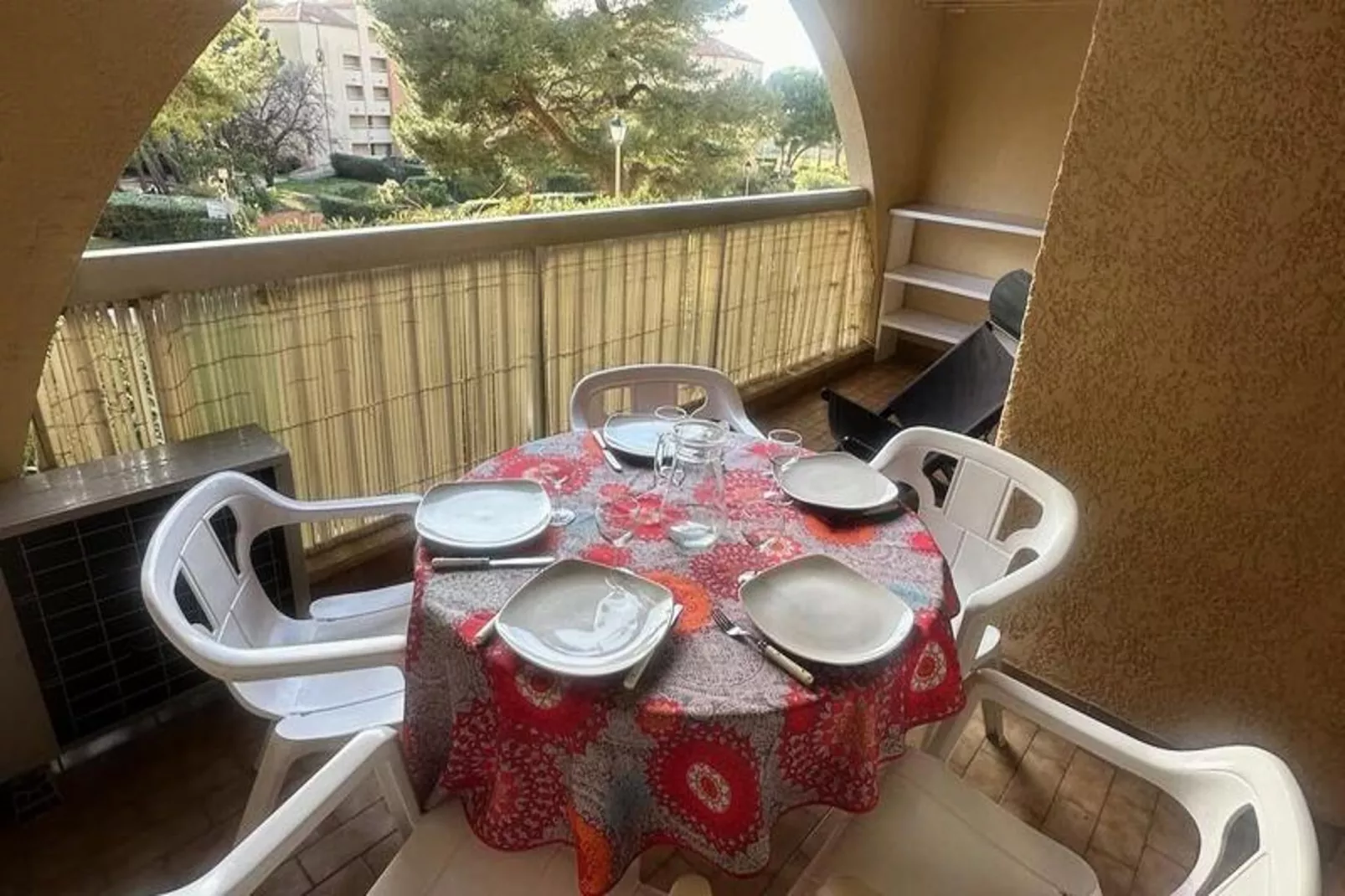 Résidence Alisier-Dining room