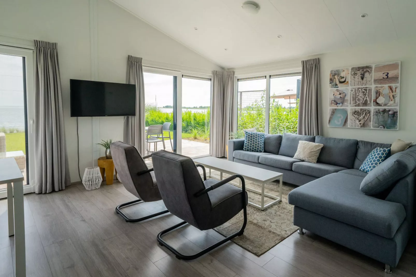 Resort Markermeer 4-Living room