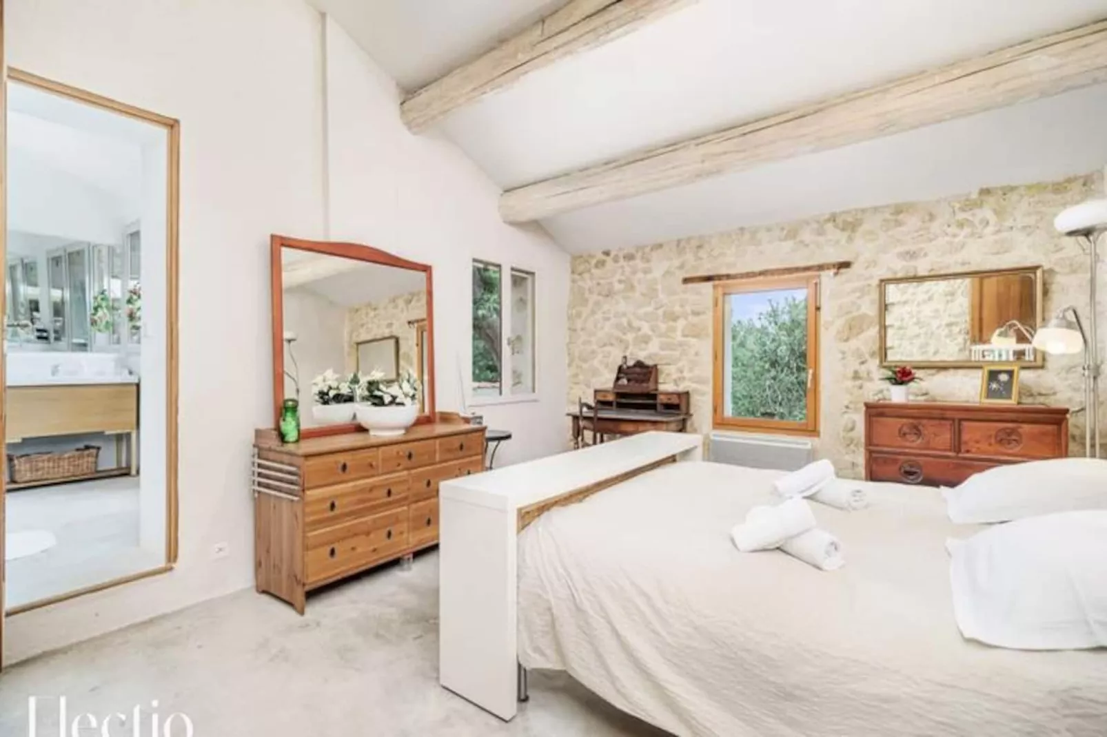 Mas Du Rocher I Piscine, P&eacute;tanque & Chemin&eacute;e-Image-tags.