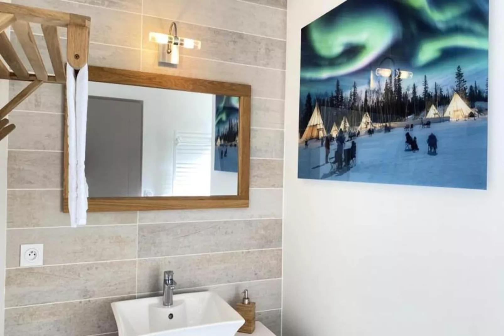 Villa Canada - Domaine Le Sherwood-Exterior in summer