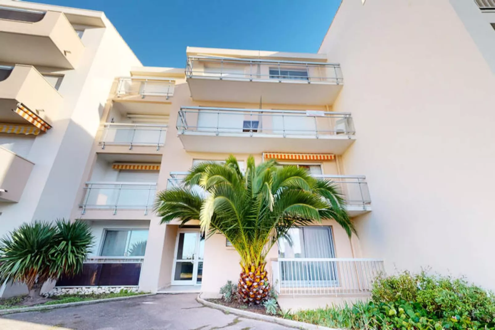 Appartements à Saint-Gilles-Croix-de-Vie-Image-tags.