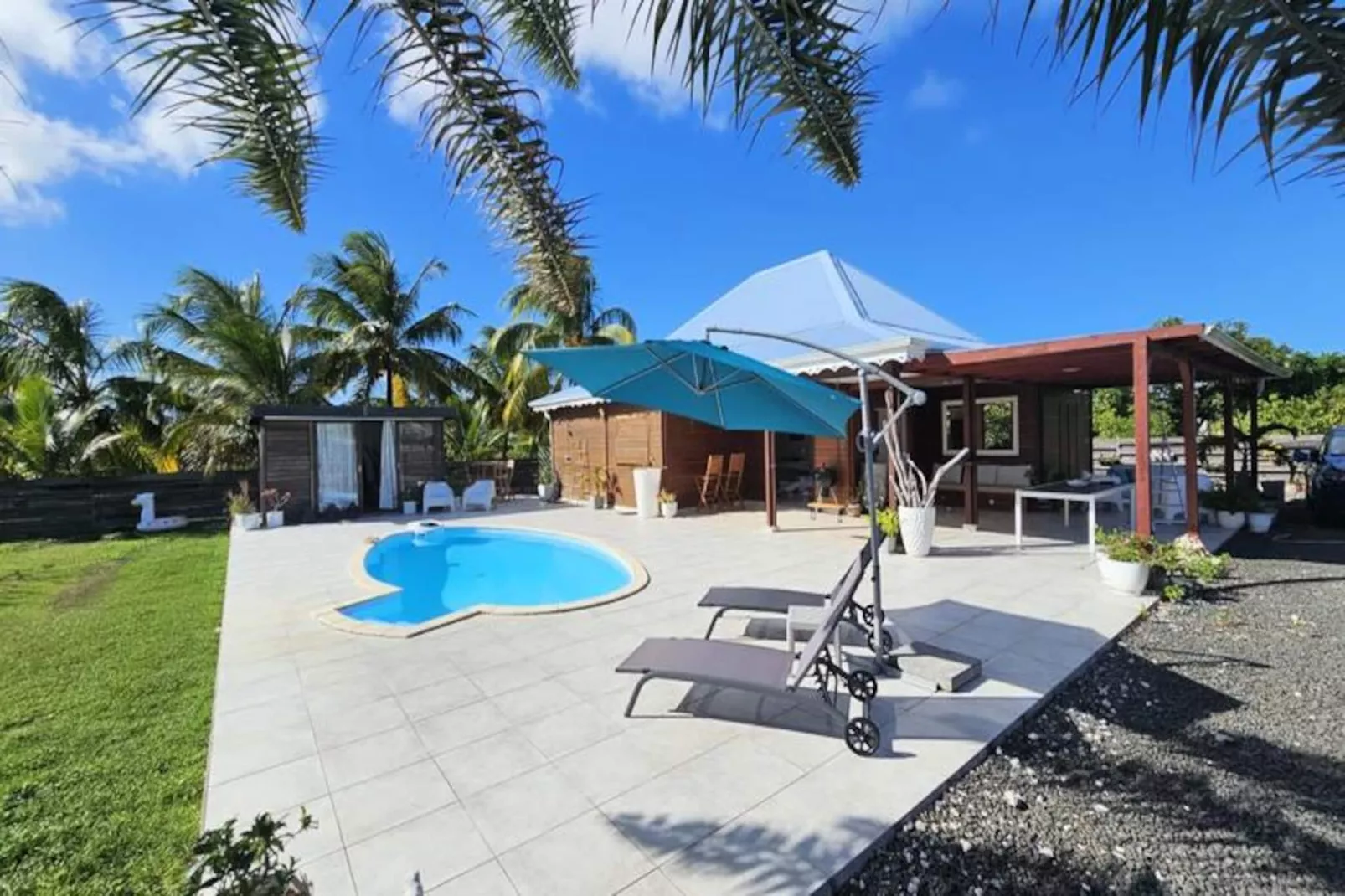 Villa Tyno-Image-tags.