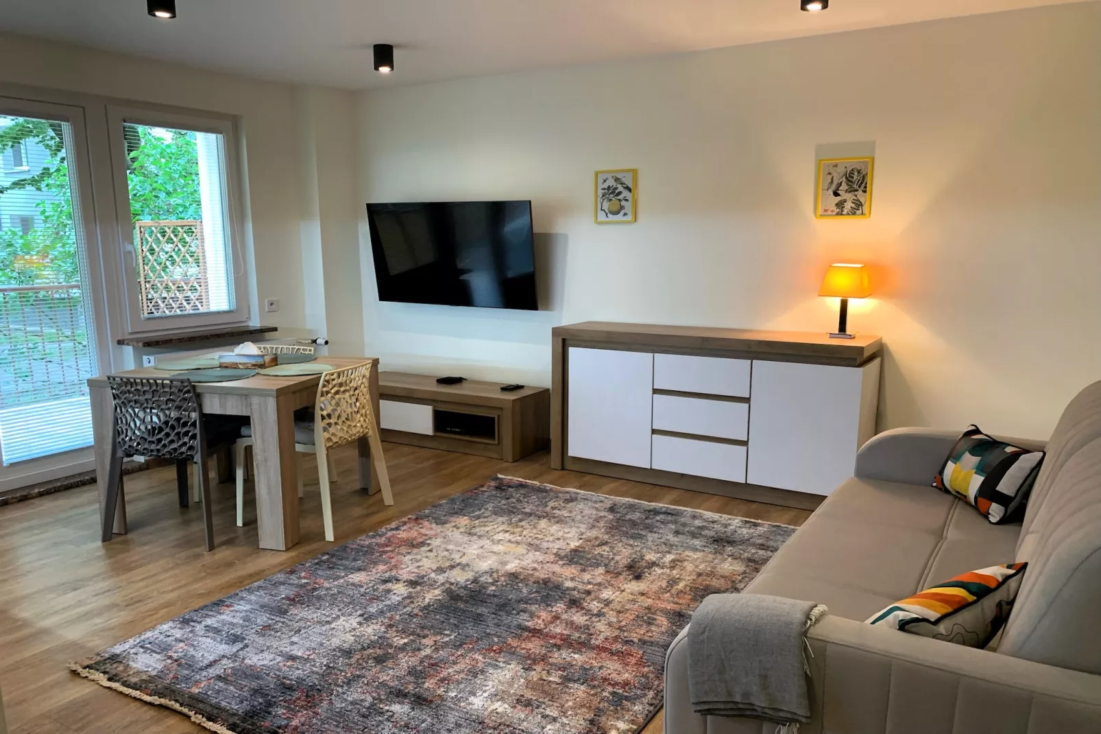 Apartament przy parku z garażem Świnoujście-Salon
