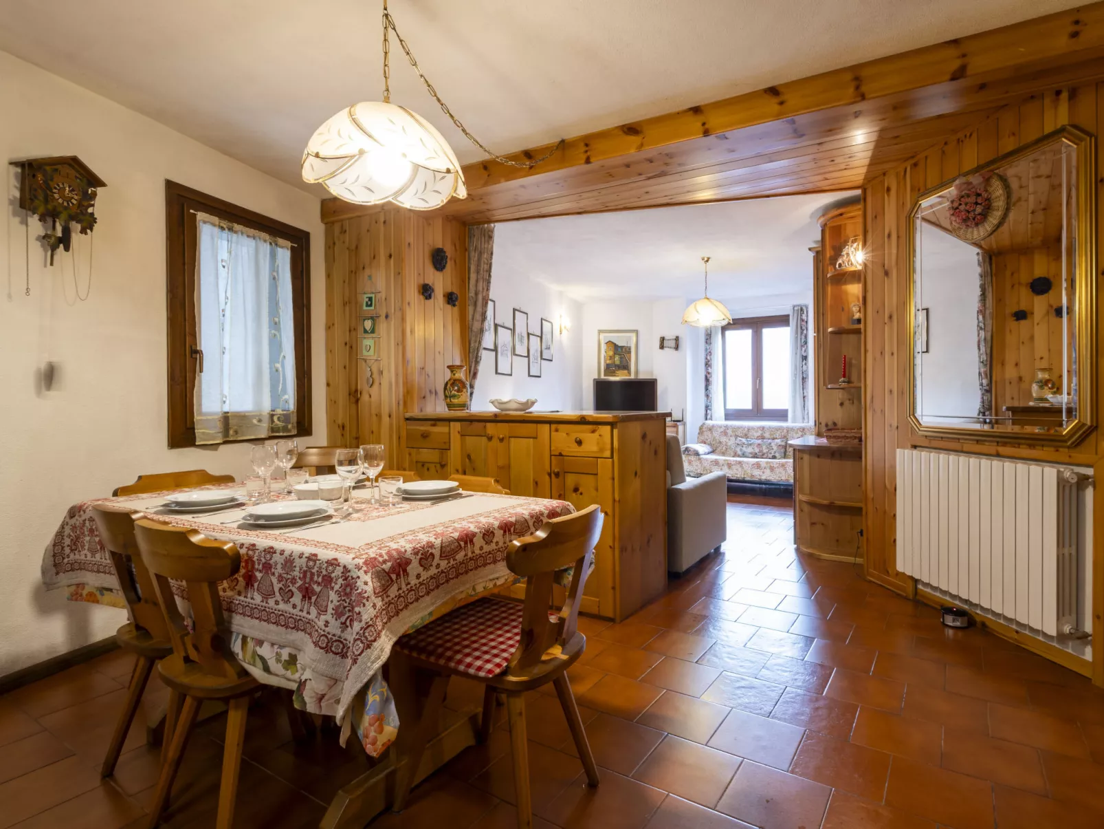 Erica Apartment-Drinnen