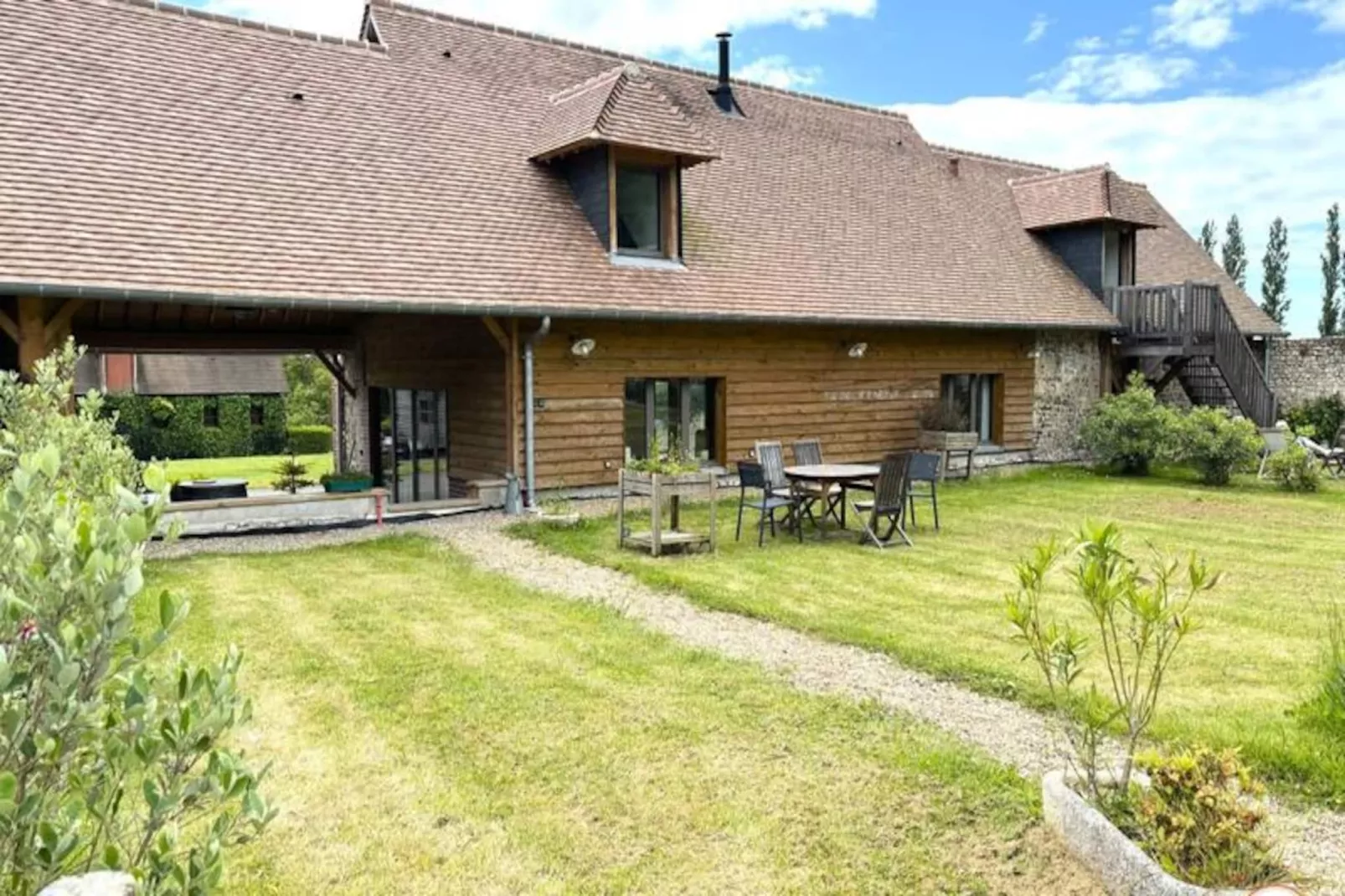 🐦 La Hulotte - Domaine D'apreval - Campagne-Image-tags.