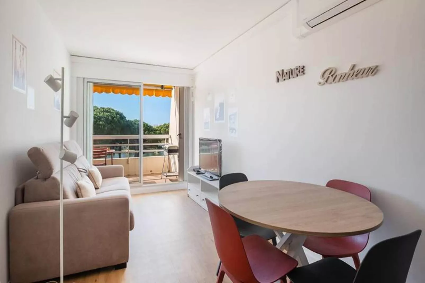 Résidence " La Lagune"-Wohnzimmer