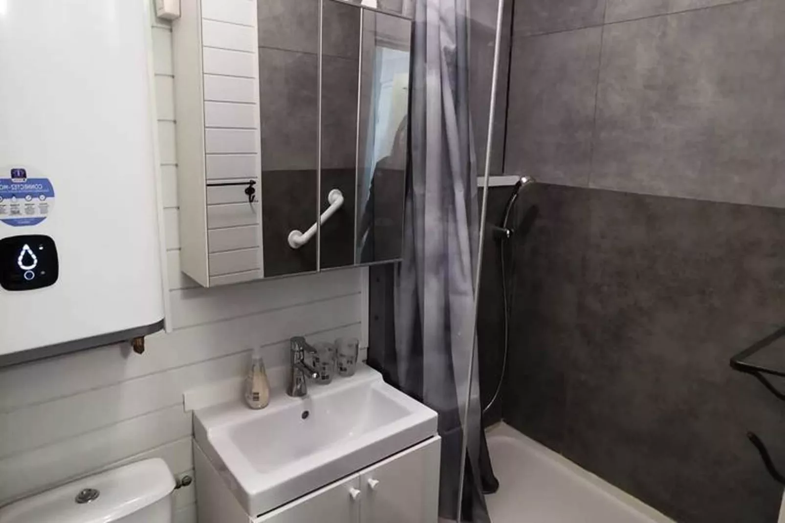 Résidence "le Saint Pierre"-Salle de bain