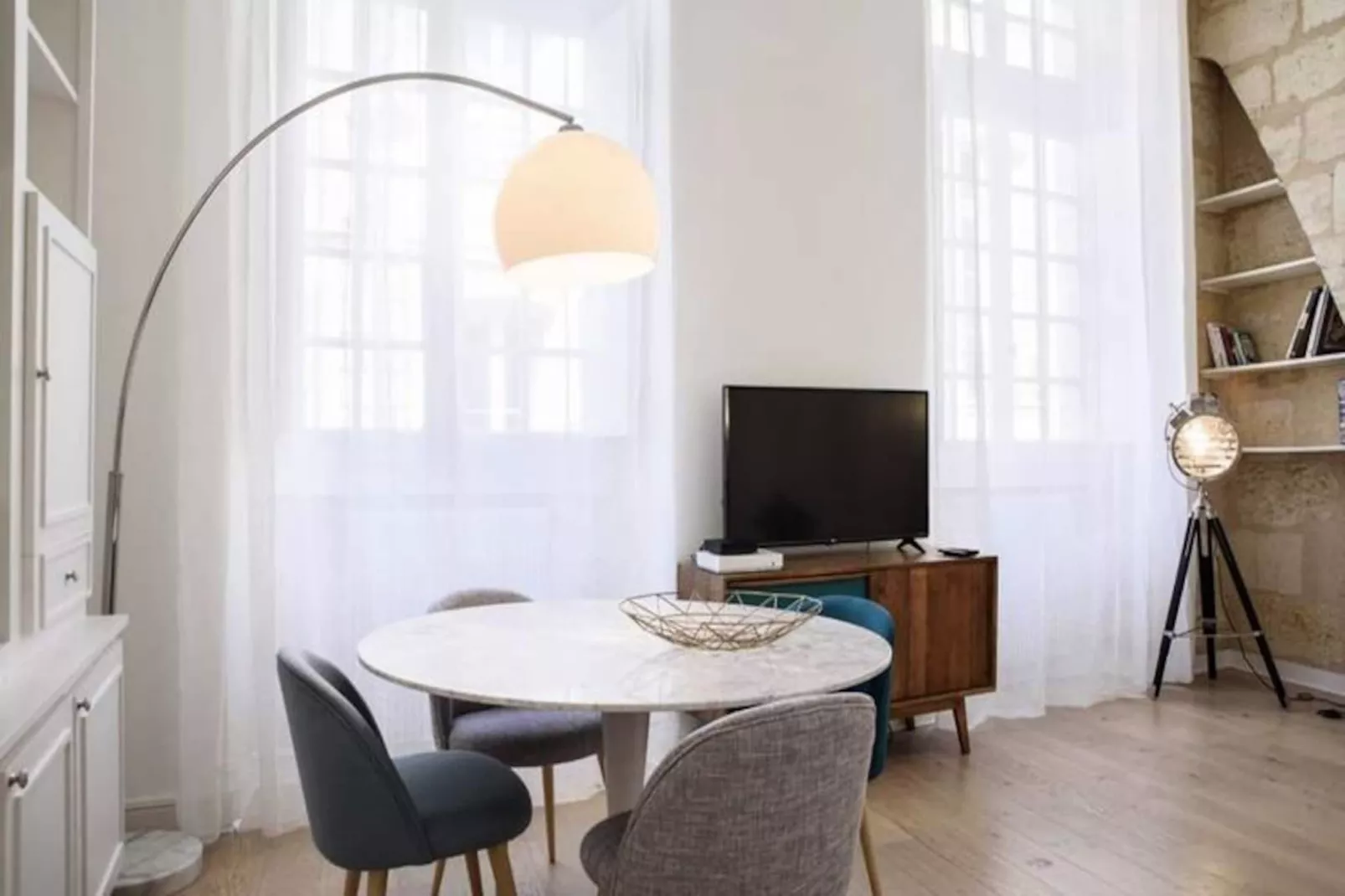 Magnifique Appartement Confortable Pour 4, En Hypercentre, Rue Tr&egrave;s Calme-Image-tags.