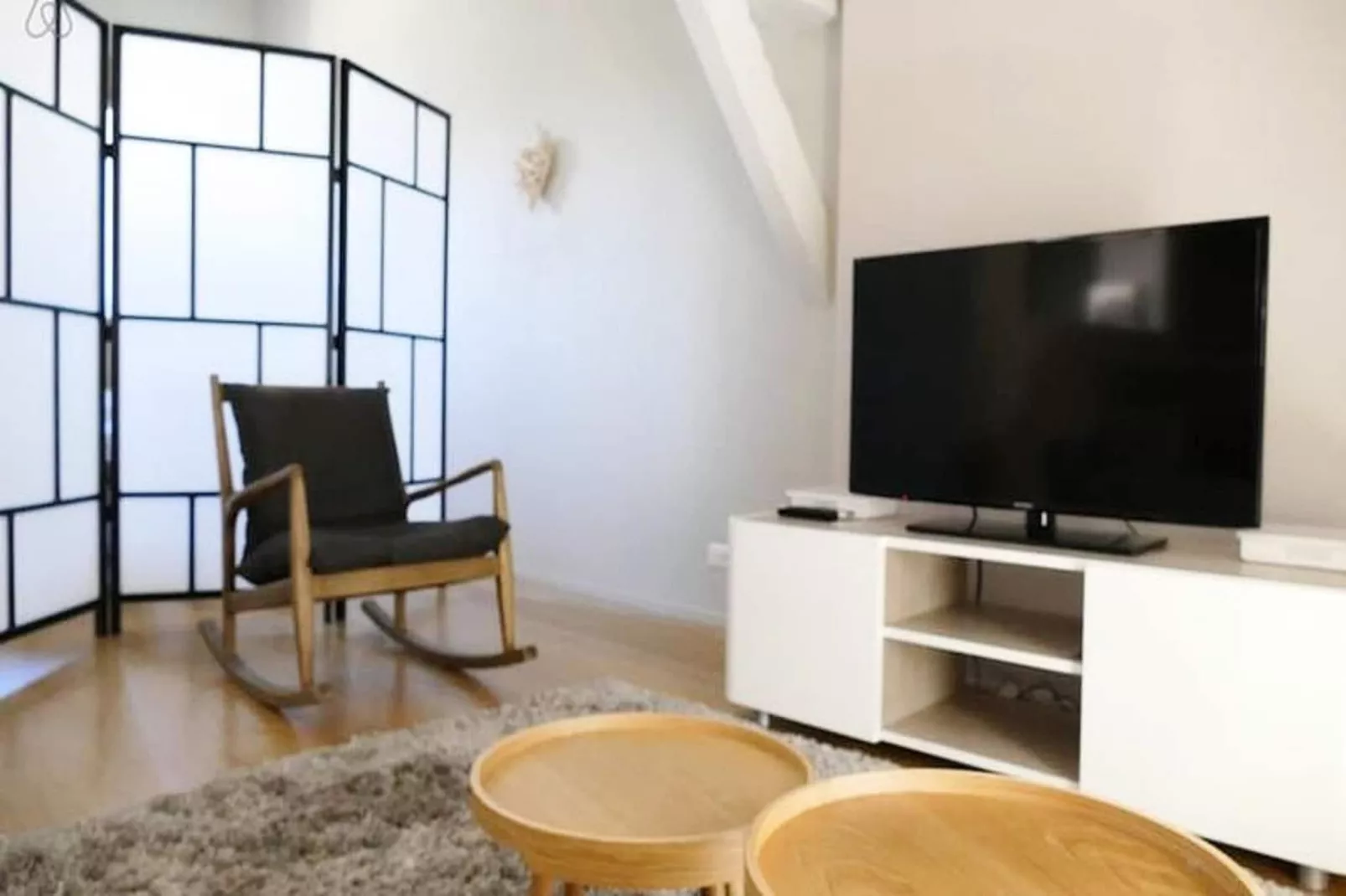 Superbe T2 De Qualit&eacute; Et R&eacute;nov&eacute;, Au Jardin Public, Pour 4 Personnes-Living room