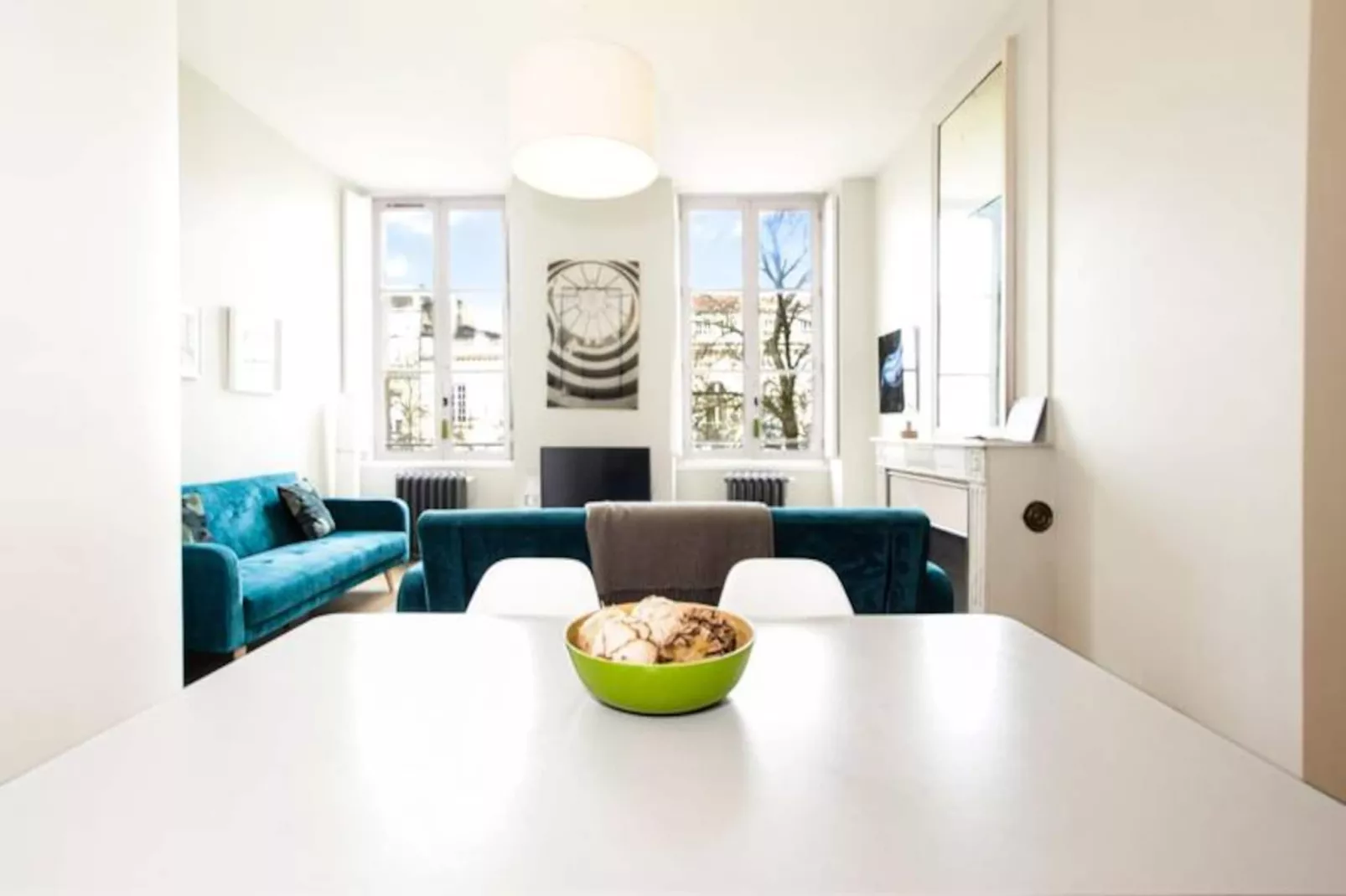 Splendide T3 De Standing, Face Au Jardin Public Pour 4 Personnes Et Enti&egrave;re-Image-tags.