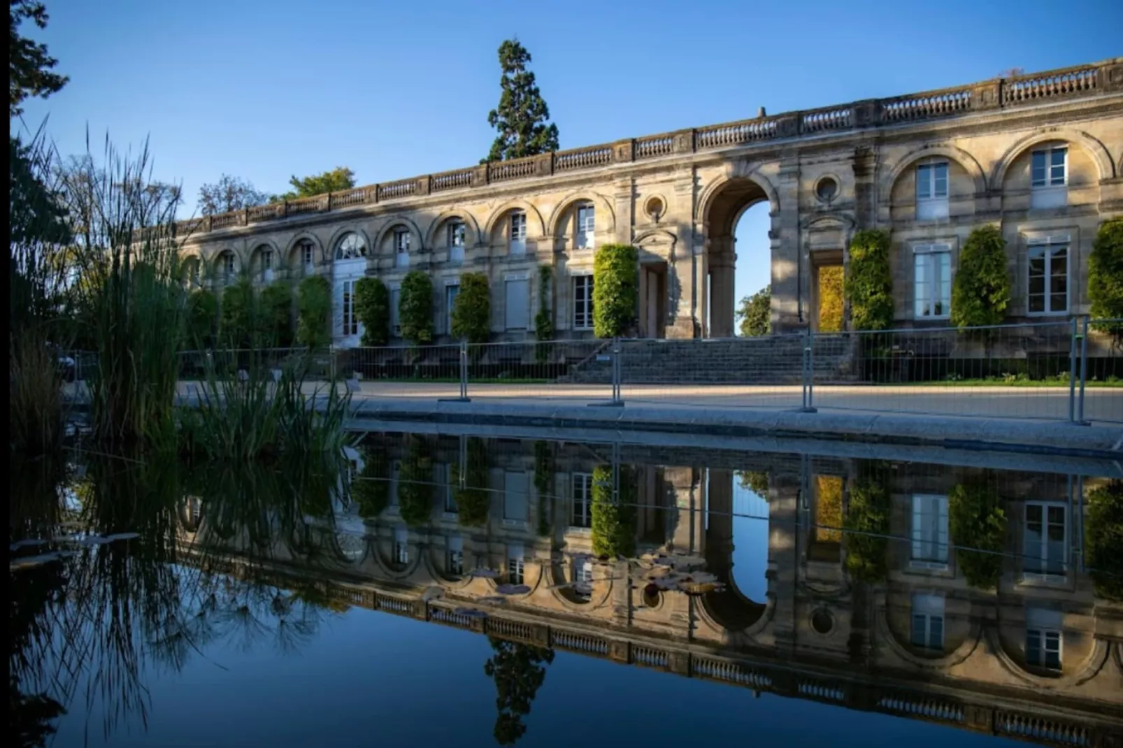 Maison Labruy&egrave;re - Familiale Aviau-Exterior in summer