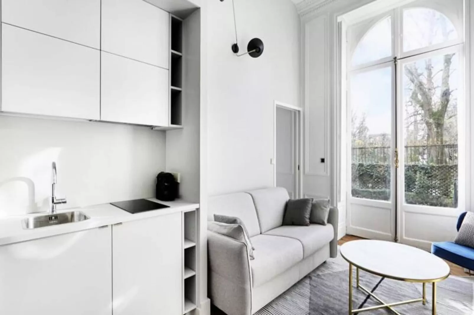 Maison Labruy&egrave;re - Suite Jardin Royal-Dining room