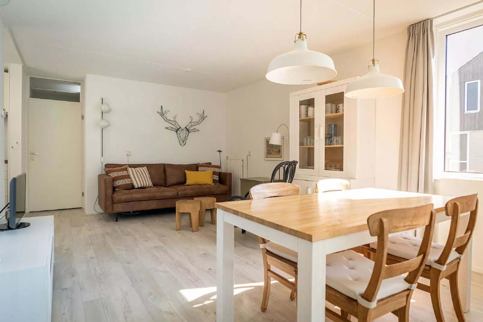 Residentie Californië 9-Salon