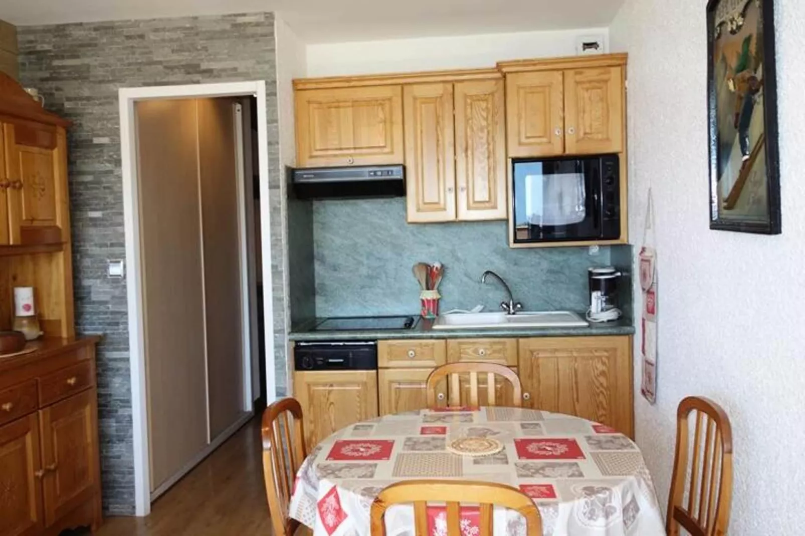 Résidence Maison De L'alpe-Salle à manger