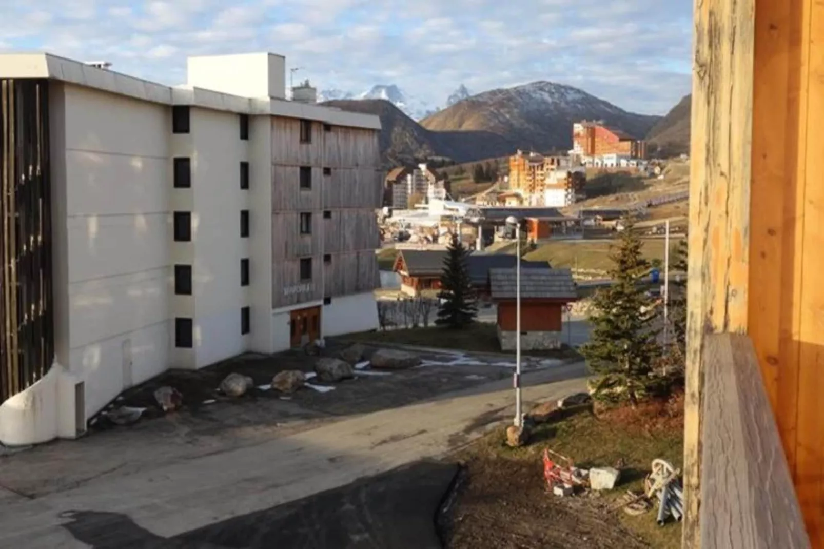 Résidence Choucas-Exterior in summer