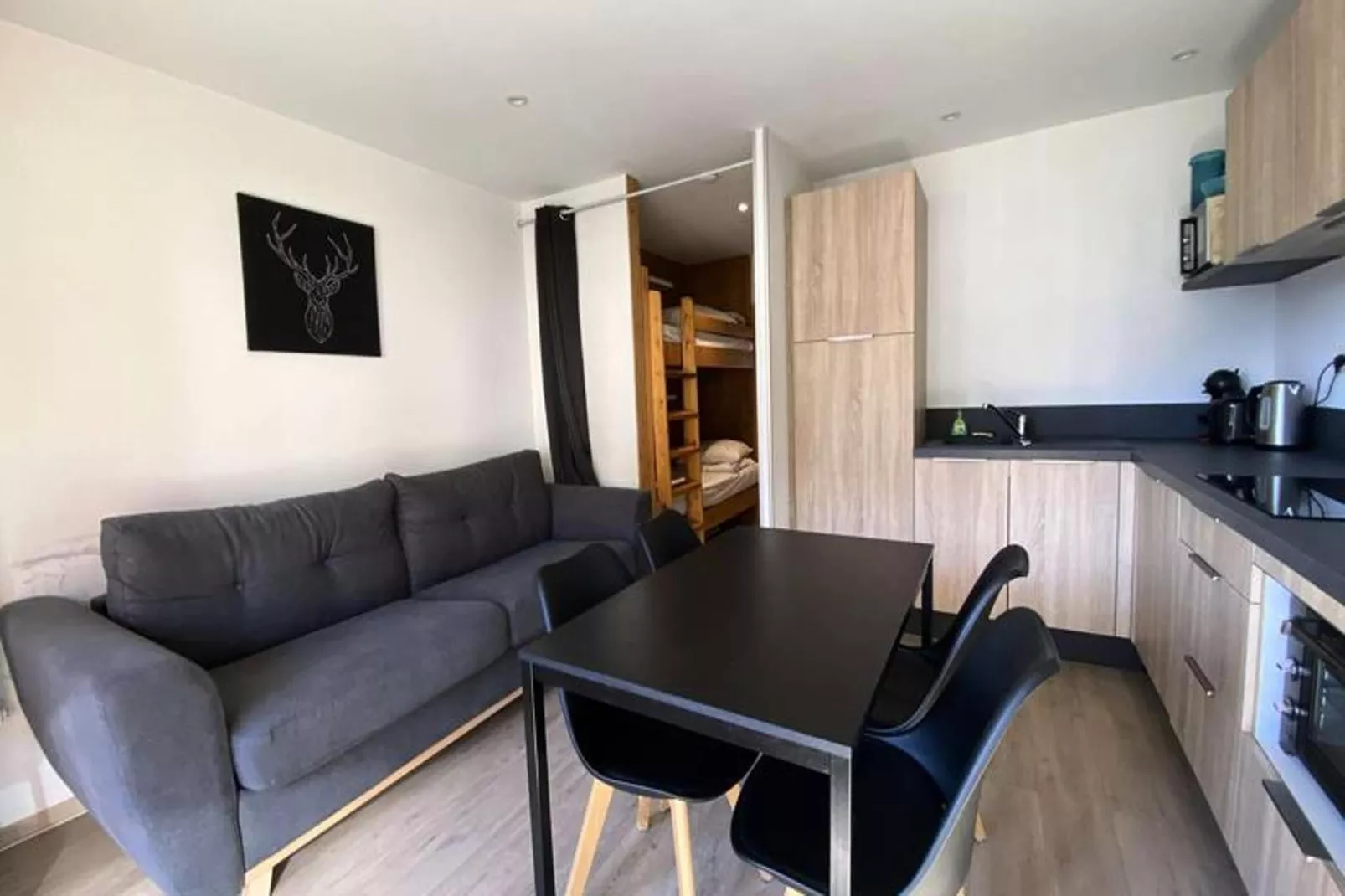 Résidence Myosotis-Dining room