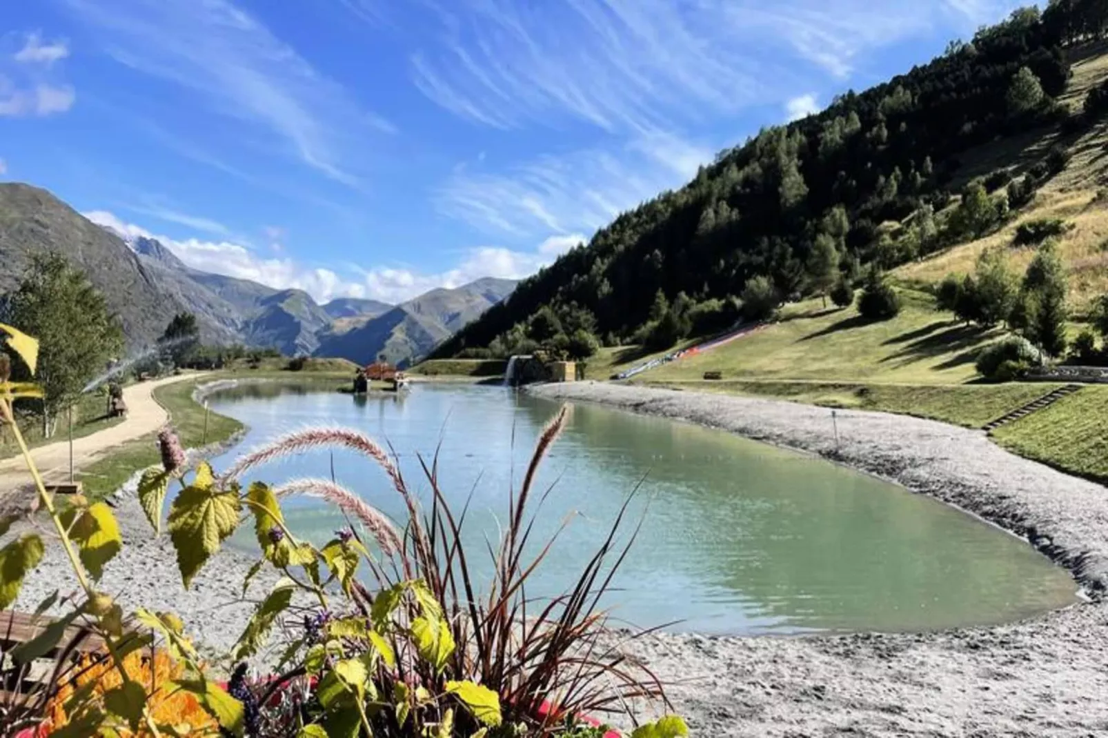Résidence Arc En Ciel C-Zones été à 1 km