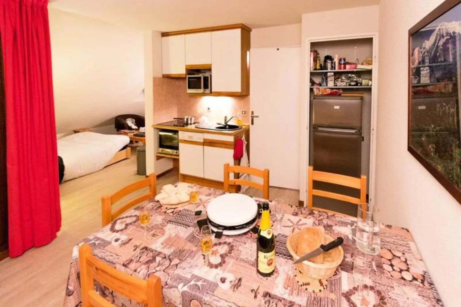 Résidence Apheratz-porte F57-Esszimmer