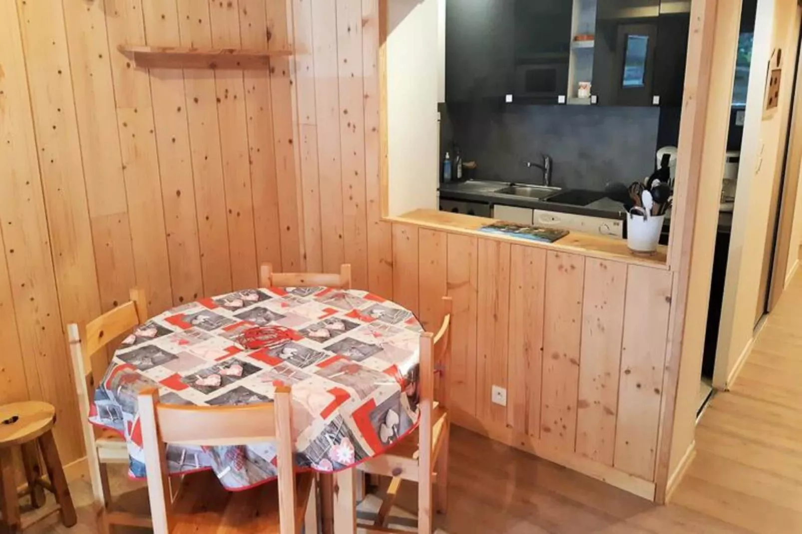 Résidence Sappey-Esszimmer