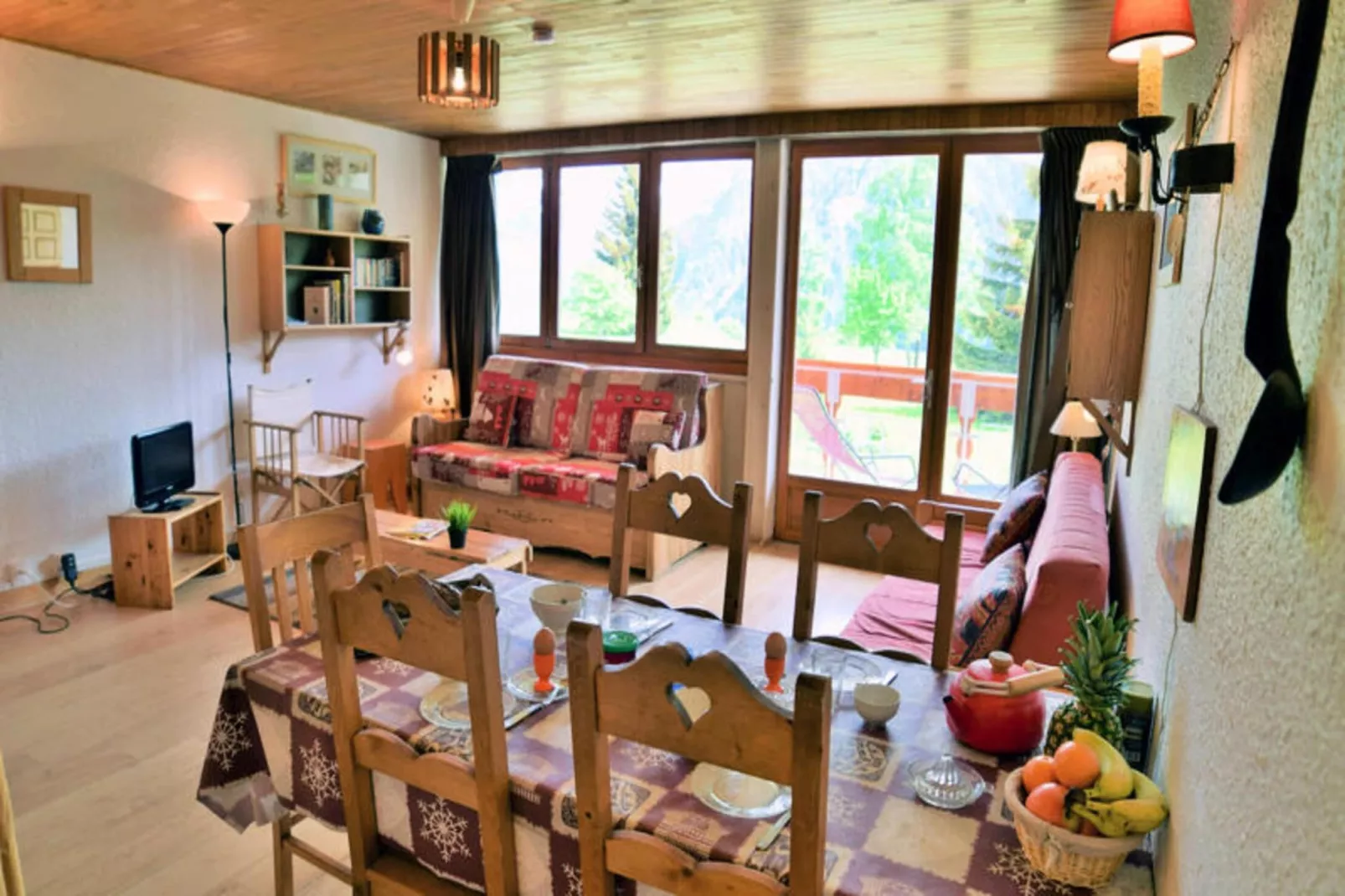 Résidence Midi-Dining room