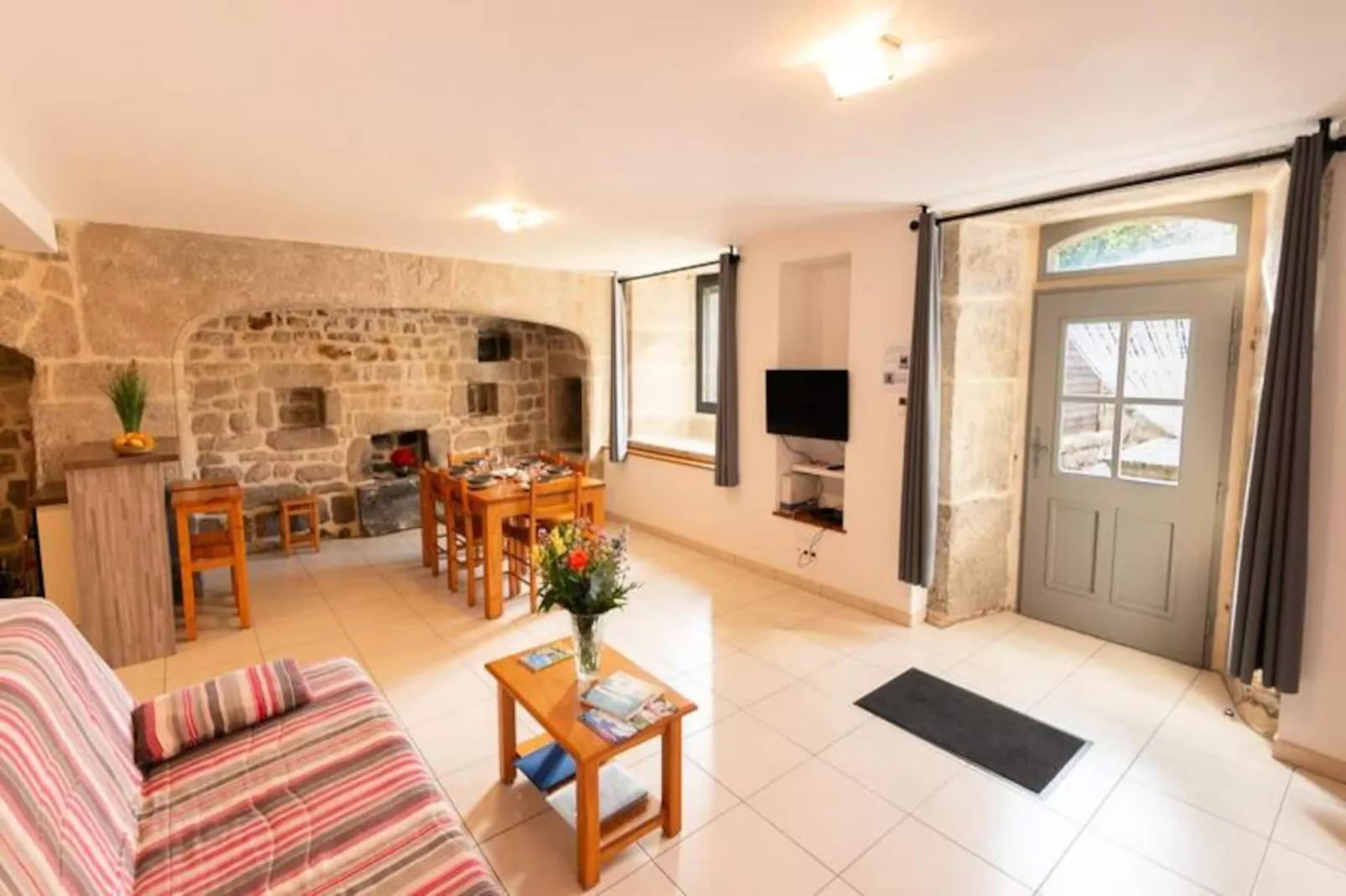 Gîte de France Gîte 4/6 personnes à la ferme lionnet 3 épis-Image-tags.