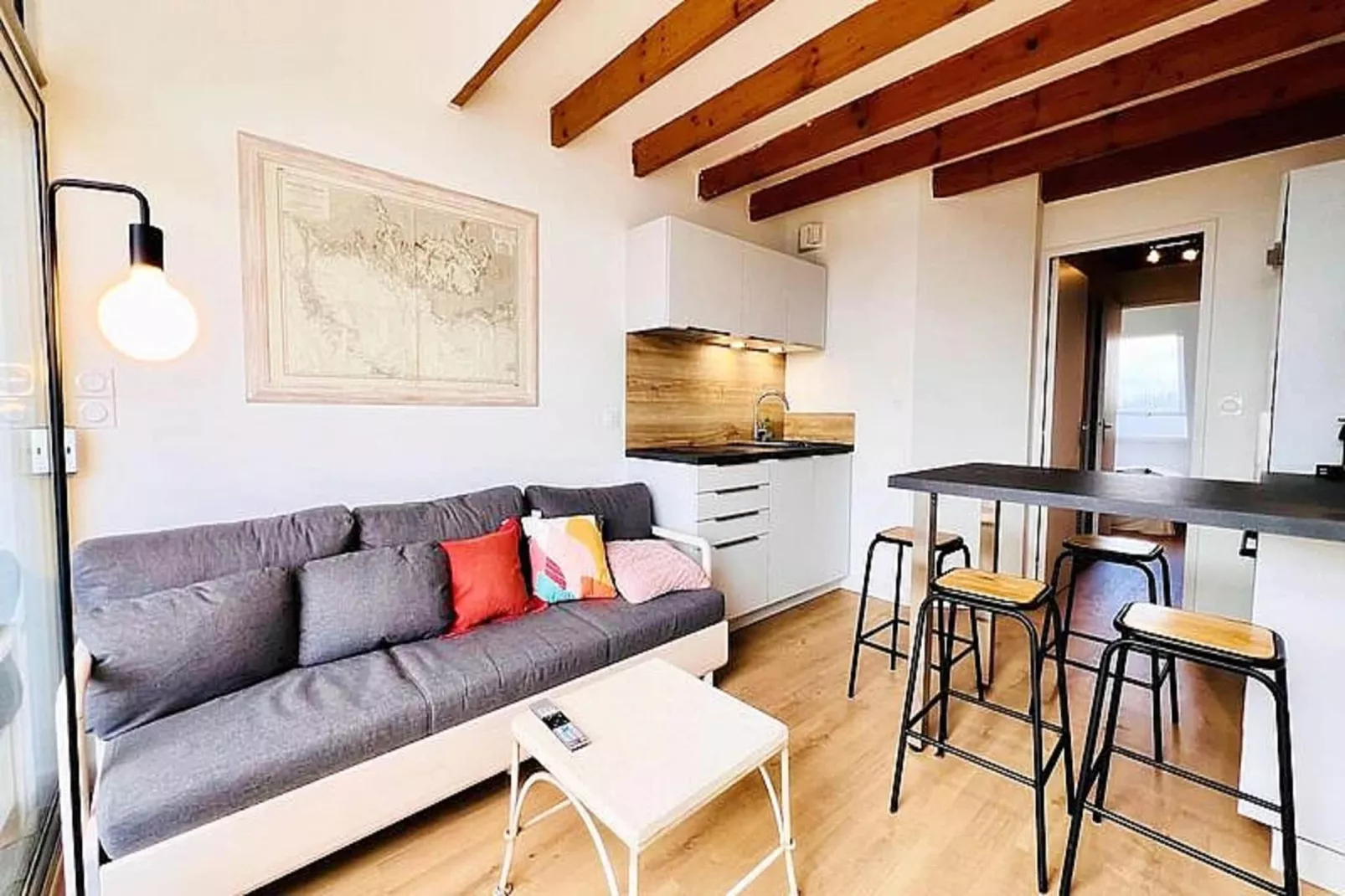 Résidence Piscine Et Plage-Living room