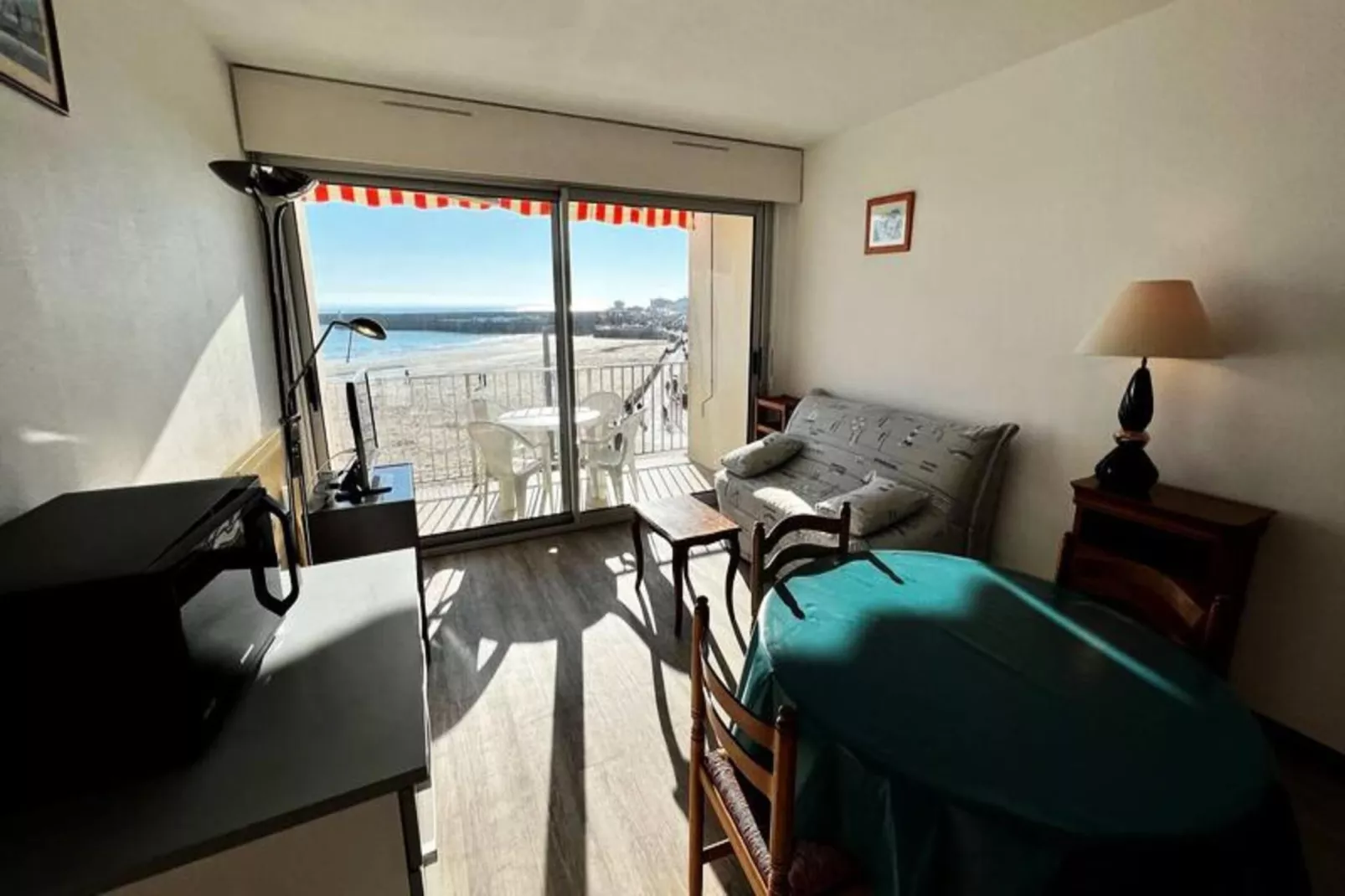 Résidence Dauphins-Salle à manger