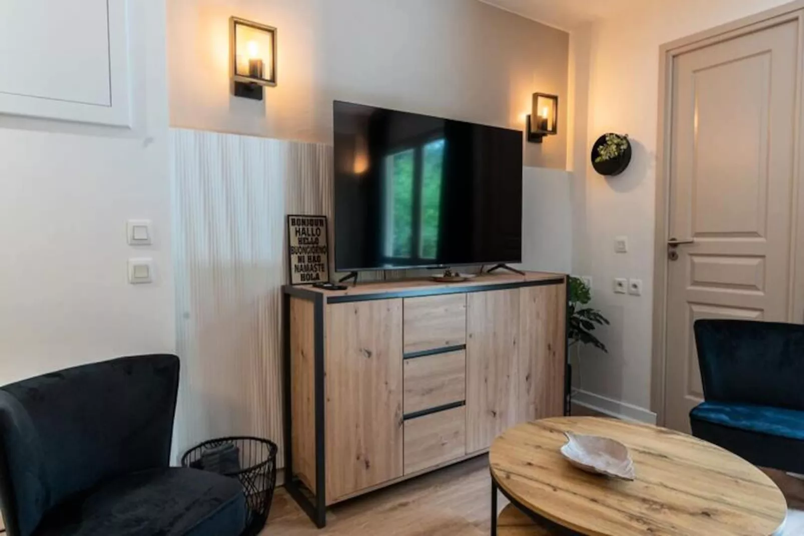 Résidence Tr&egrave;s Bel Appartement R&eacute;nov&eacute; Avec Piscine, Tennis Et Parking Priv&eacute; 09-Image-tags.