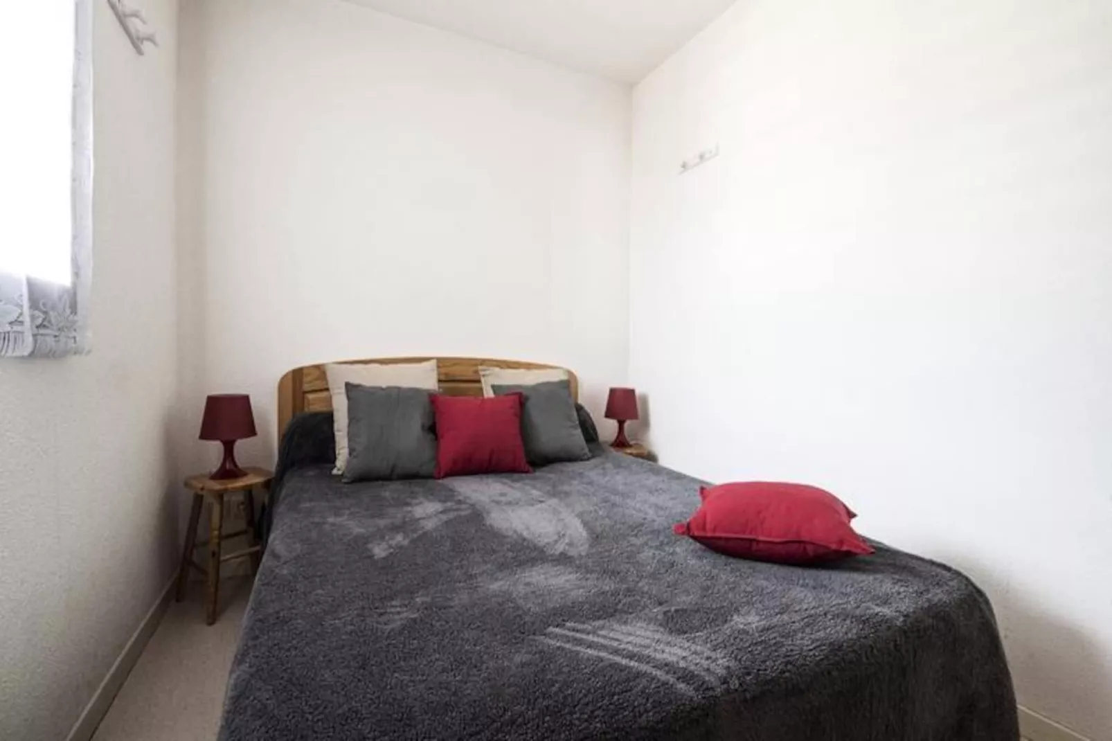 Résidence Arches Daure Bata-Image-tags.