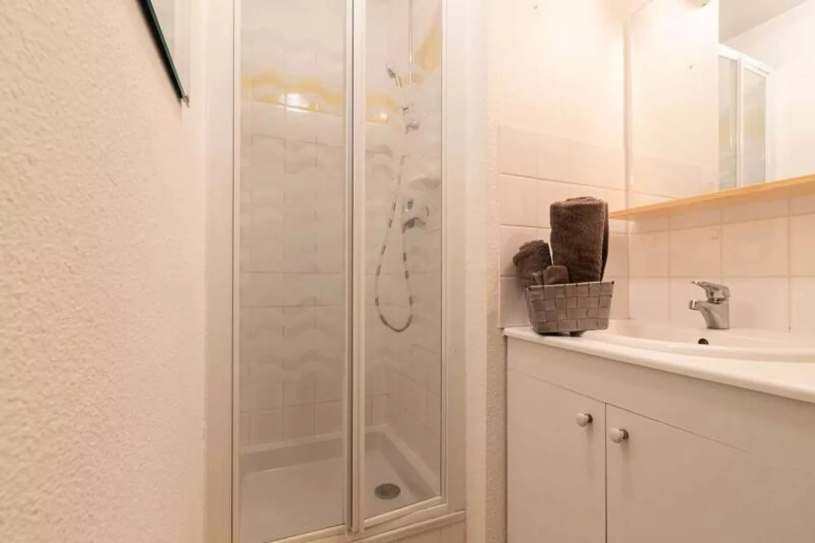 Résidence Montsegu-Bathroom