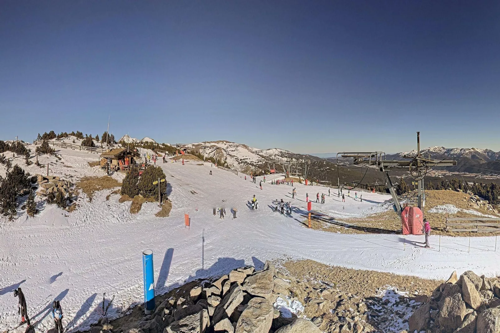 VVF Résidence Les Angles Pyrénées-Außenbereich Sommer