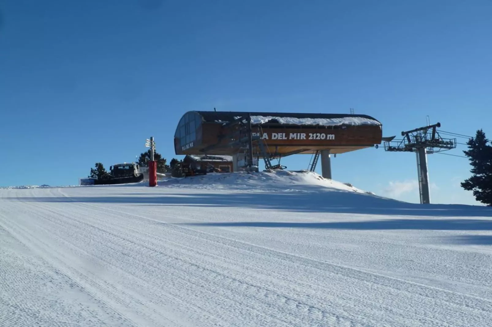 Résidence Les Mouflons-Exterior in summer