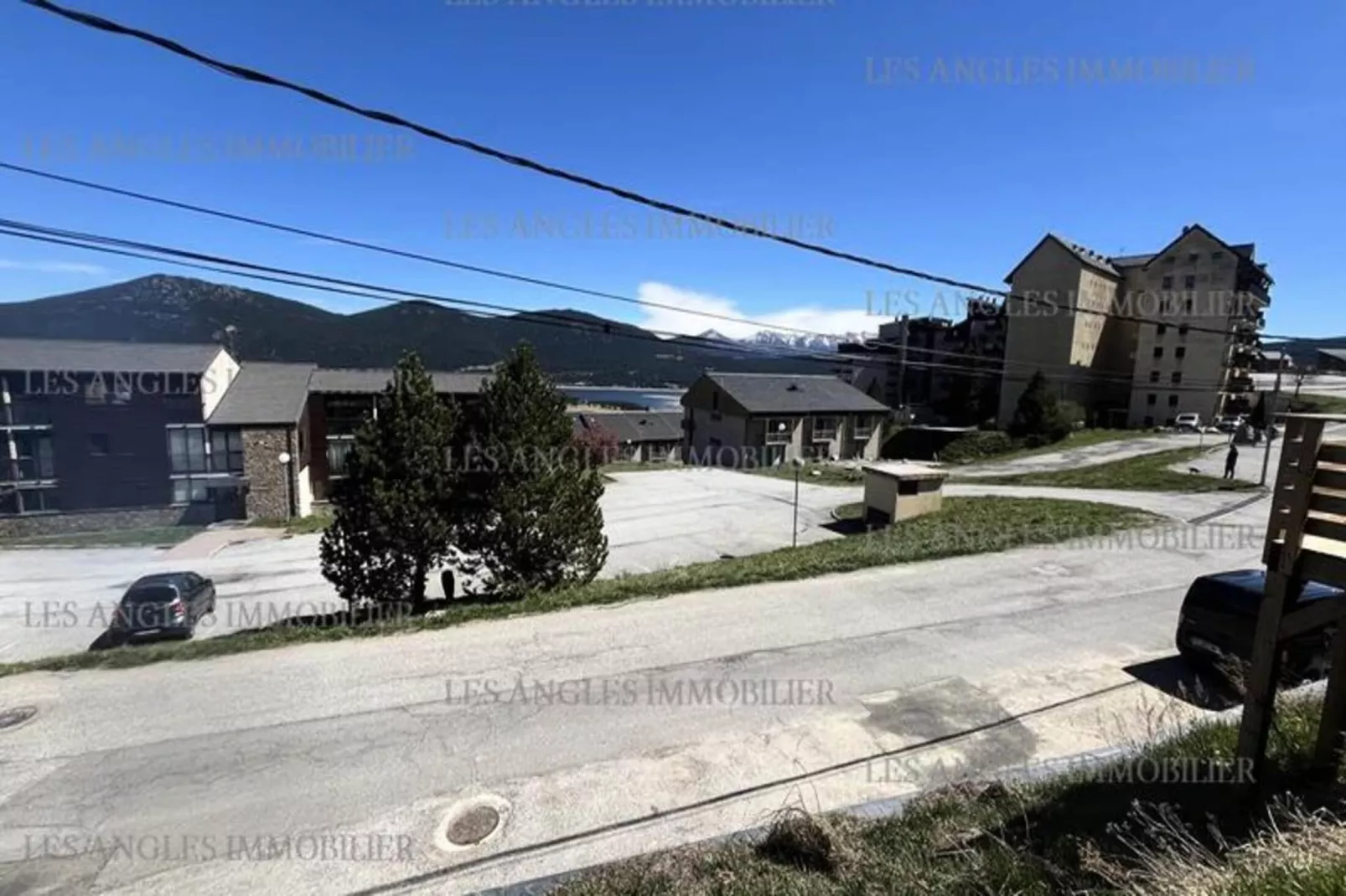 Résidence Les Mouflons-Exterior in summer