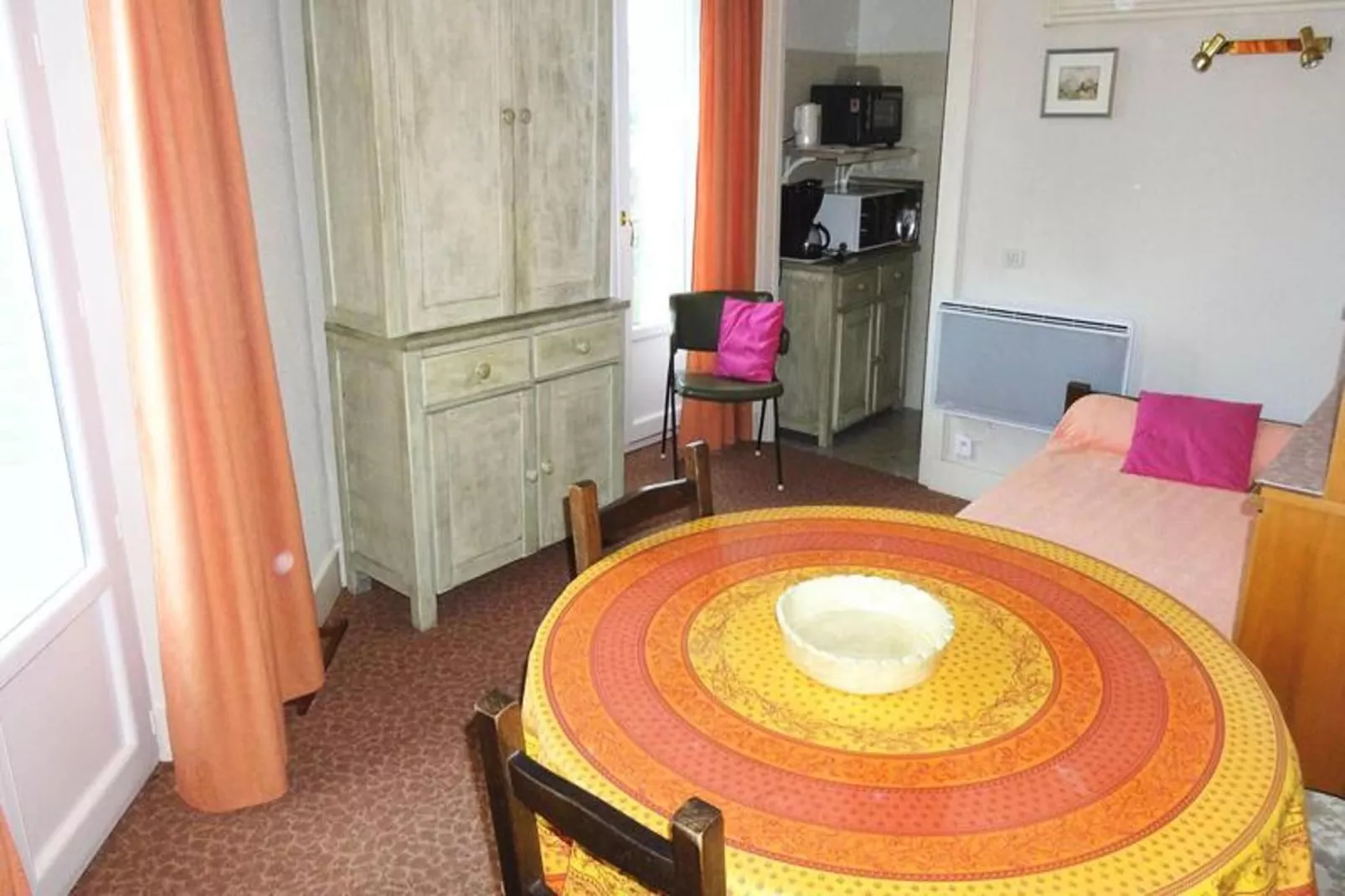 Residence Albion-Dining room