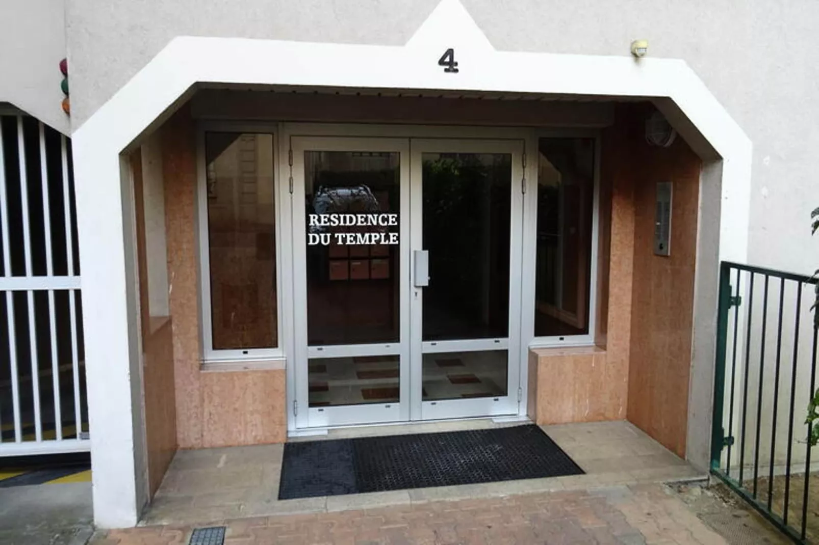 Residence Du Temple-Extérieur été