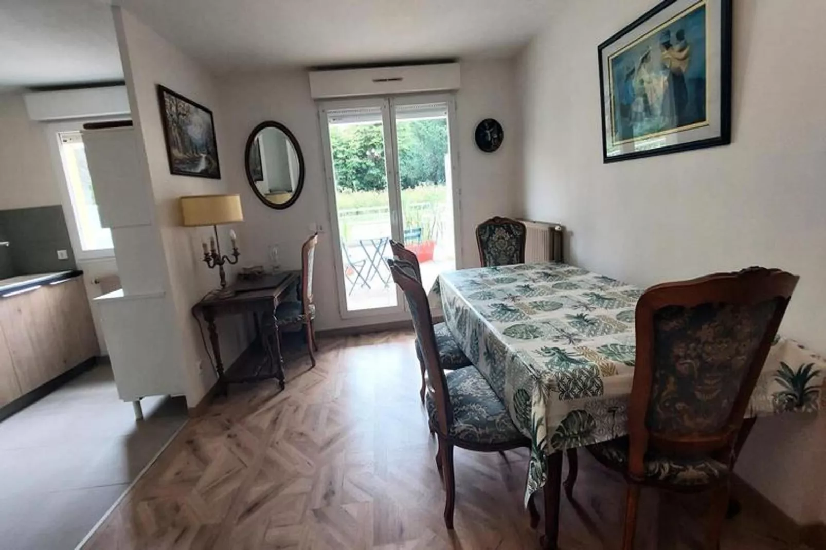 Residence Les Sycomores-Salle à manger