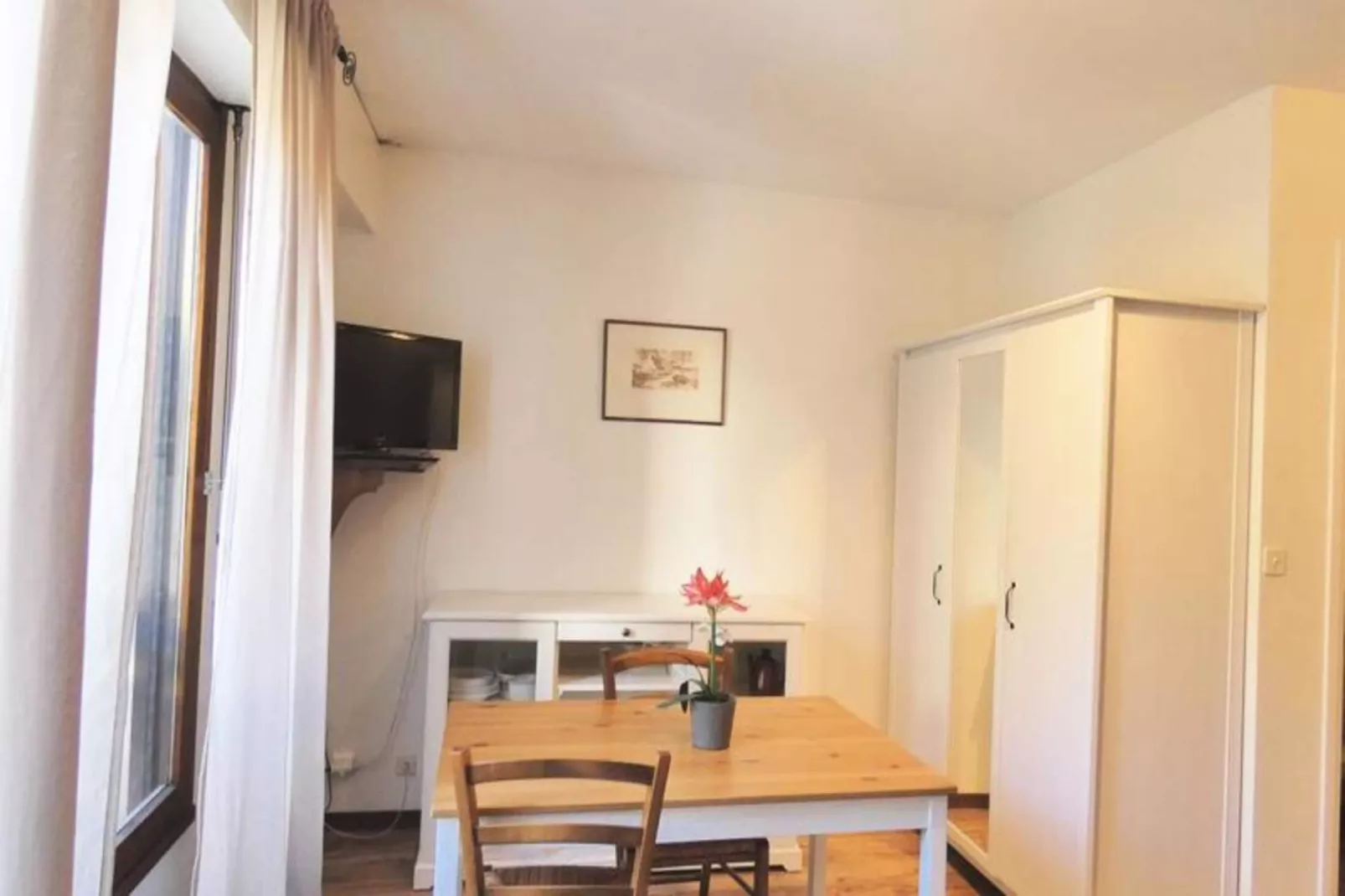 Résidence Le Chateau Durieux 3-Dining room