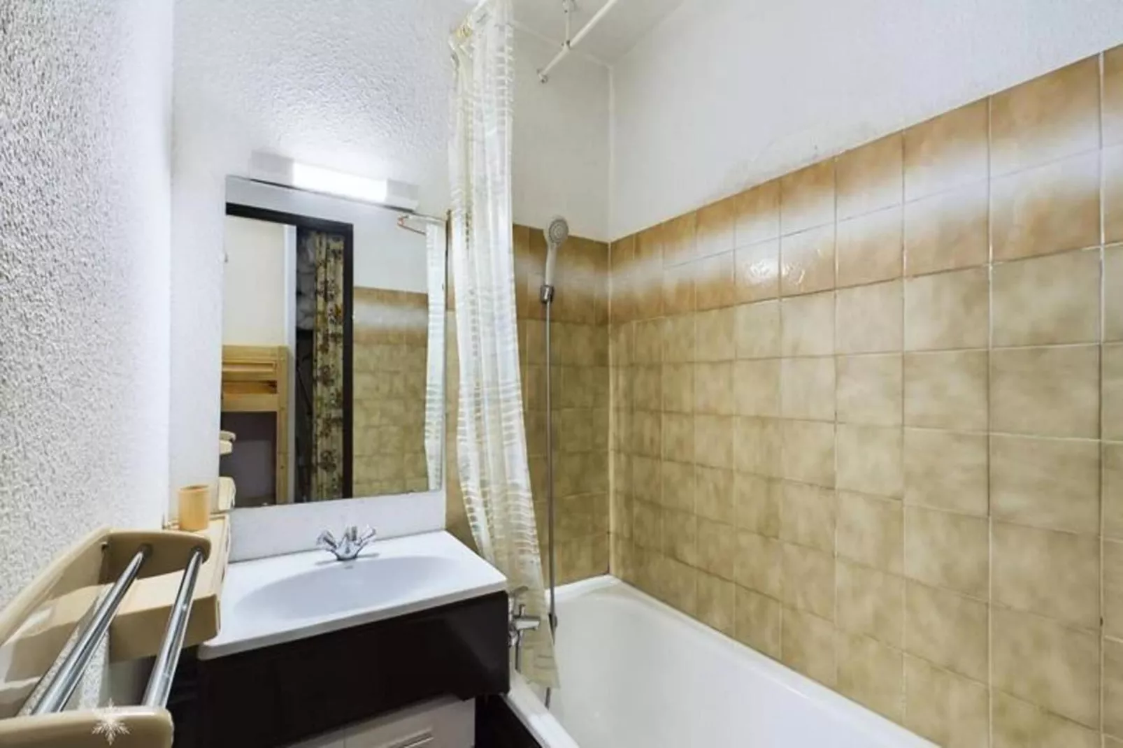 Résidence Bouquetins A-Exterior in summer